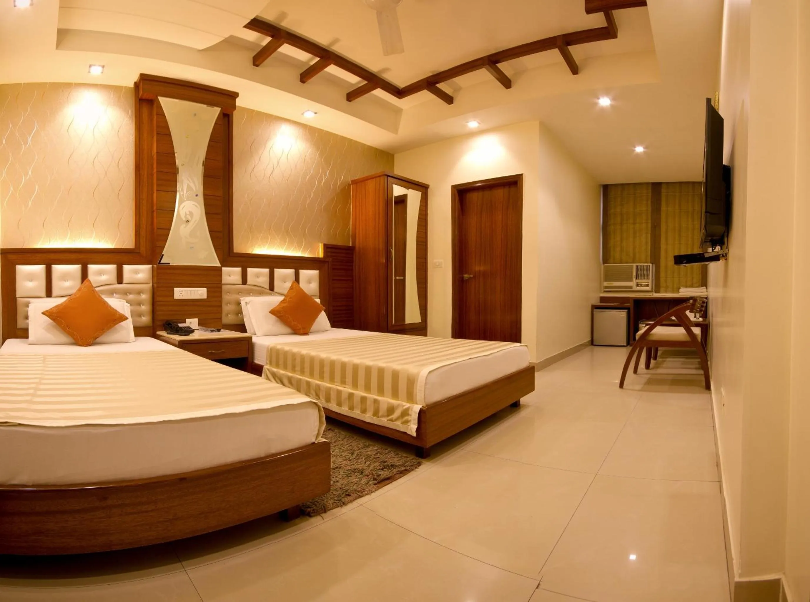 Bedroom, Bed in Hotel Aster Inn New Delhi