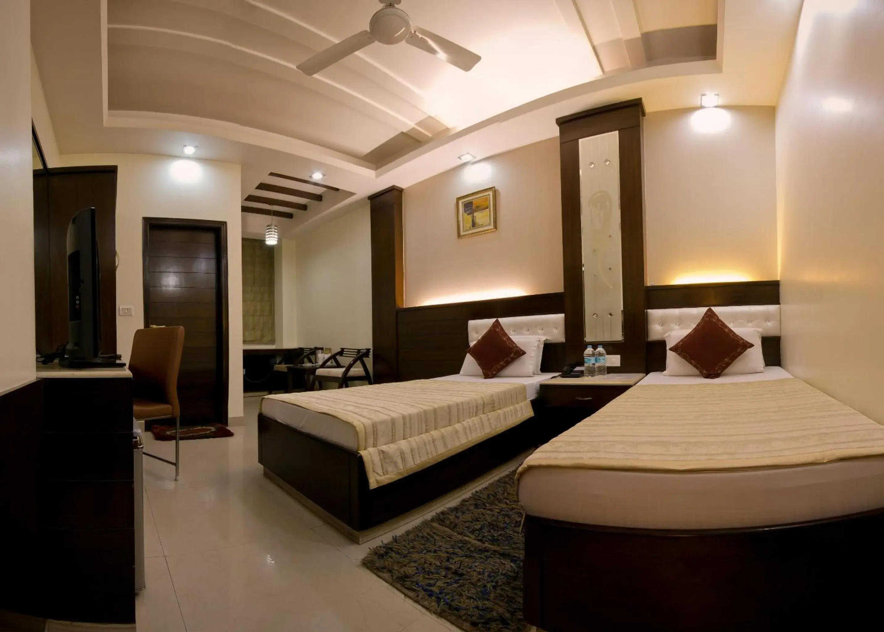 Superior Room in Hotel Aster Inn New Delhi Superior Room in Hotel Aster Inn New Delhi