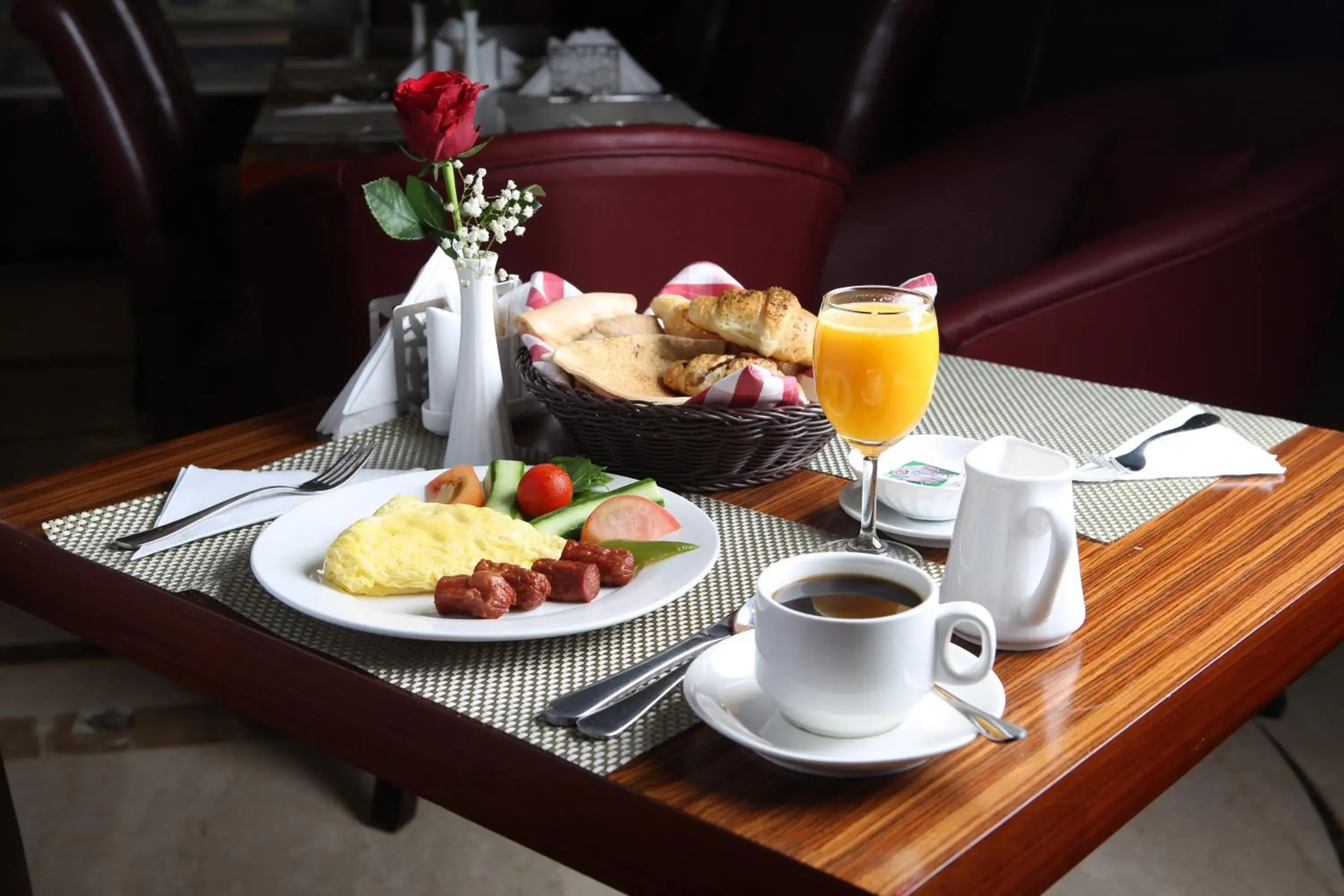 Restaurant/places to eat in Sun Park Hotel Suites Restaurant/places to eat in Sun Park Hotel Suites