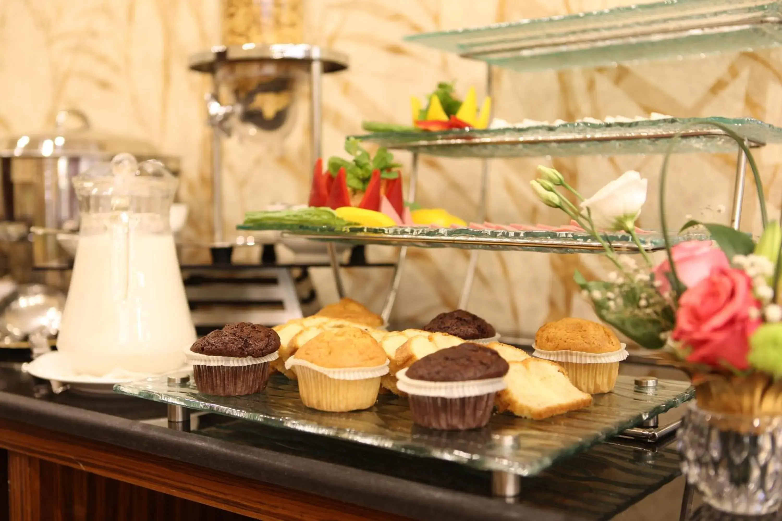 Restaurant/places to eat in Sun Park Hotel Suites Restaurant/places to eat in Sun Park Hotel Suites