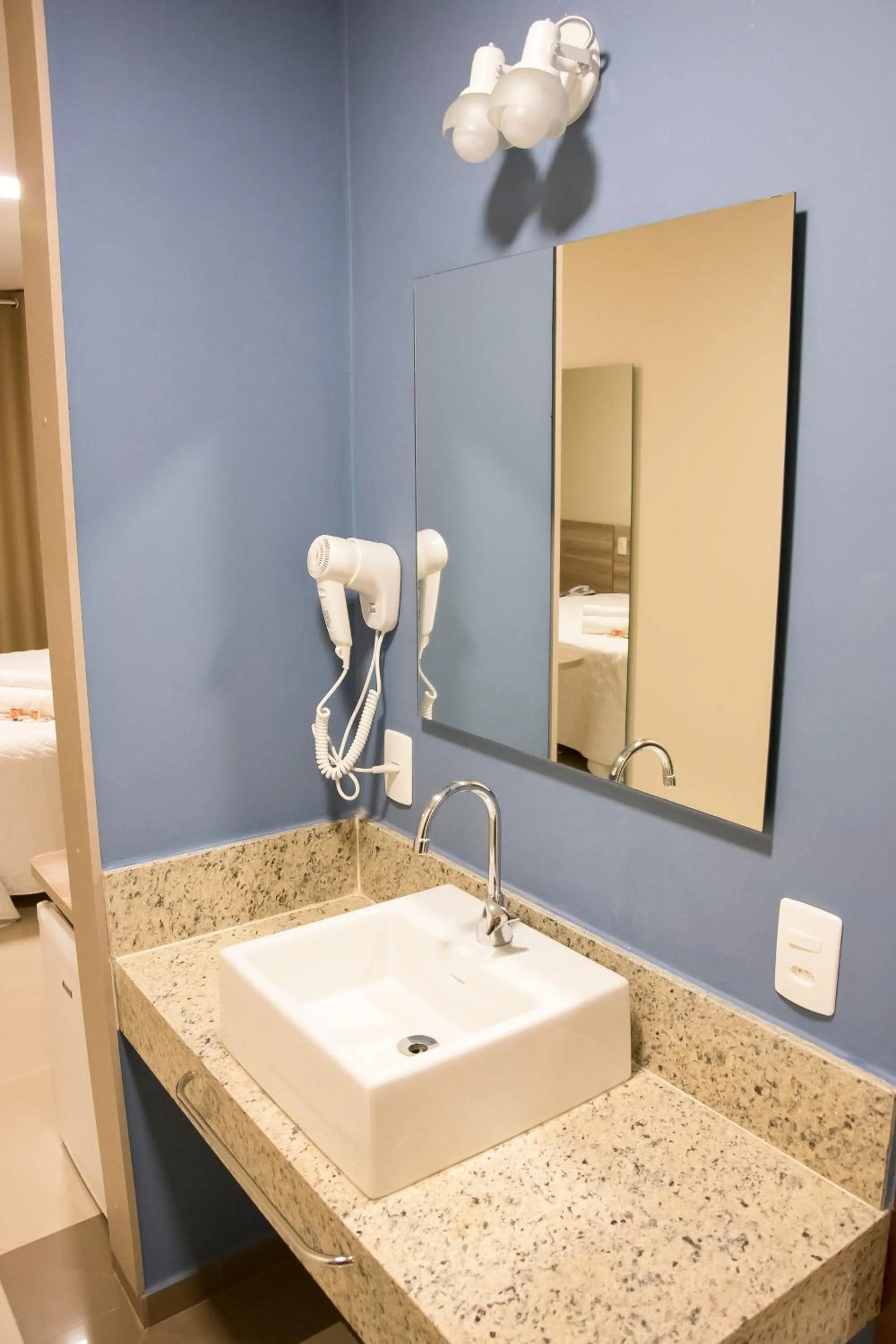 Bathroom in Paracambi Top Hotel