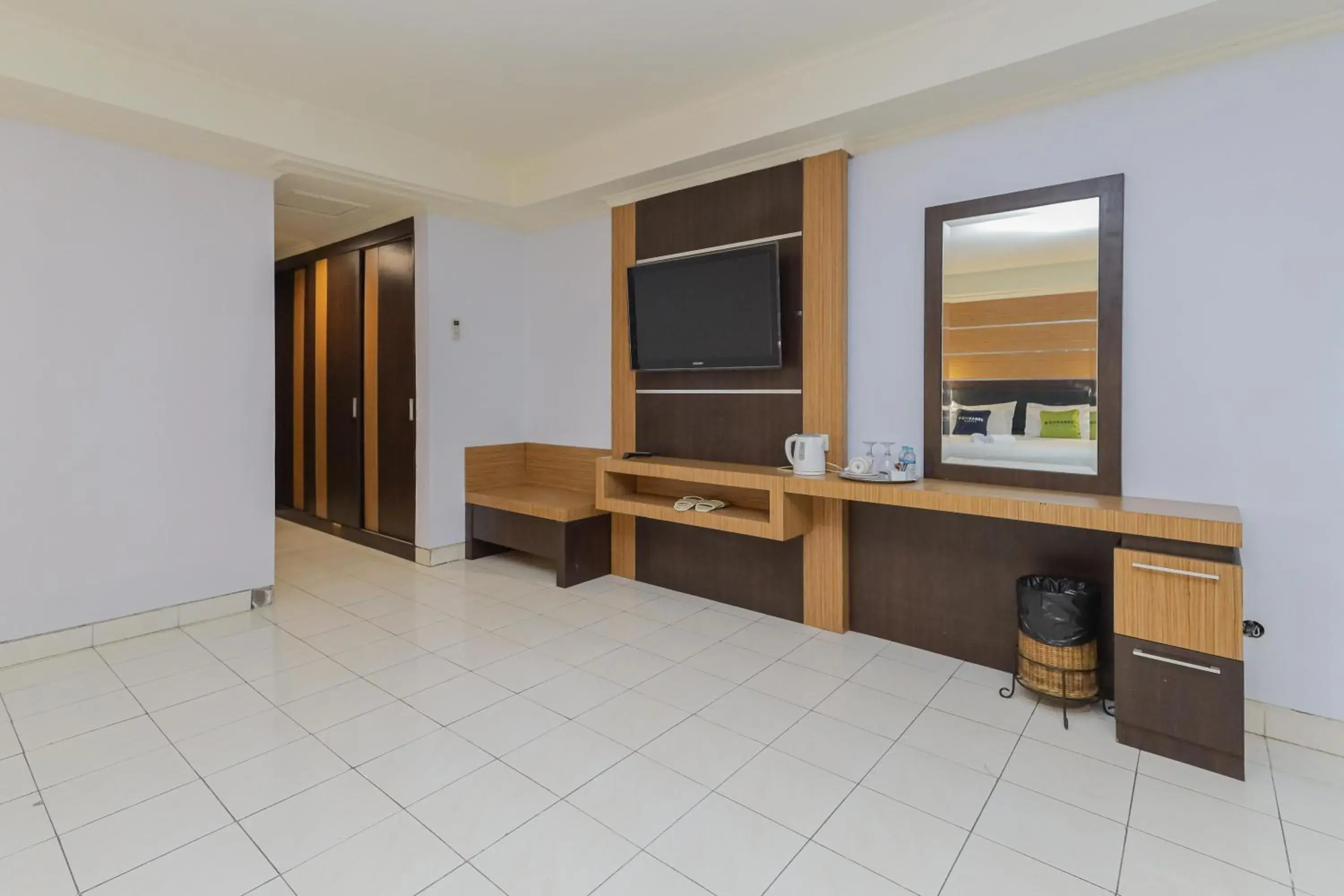 TV and multimedia in Urbanview Hotel Taman Suci Denpasar Bali TV and multimedia in Urbanview Hotel Taman Suci Denpasar Bali