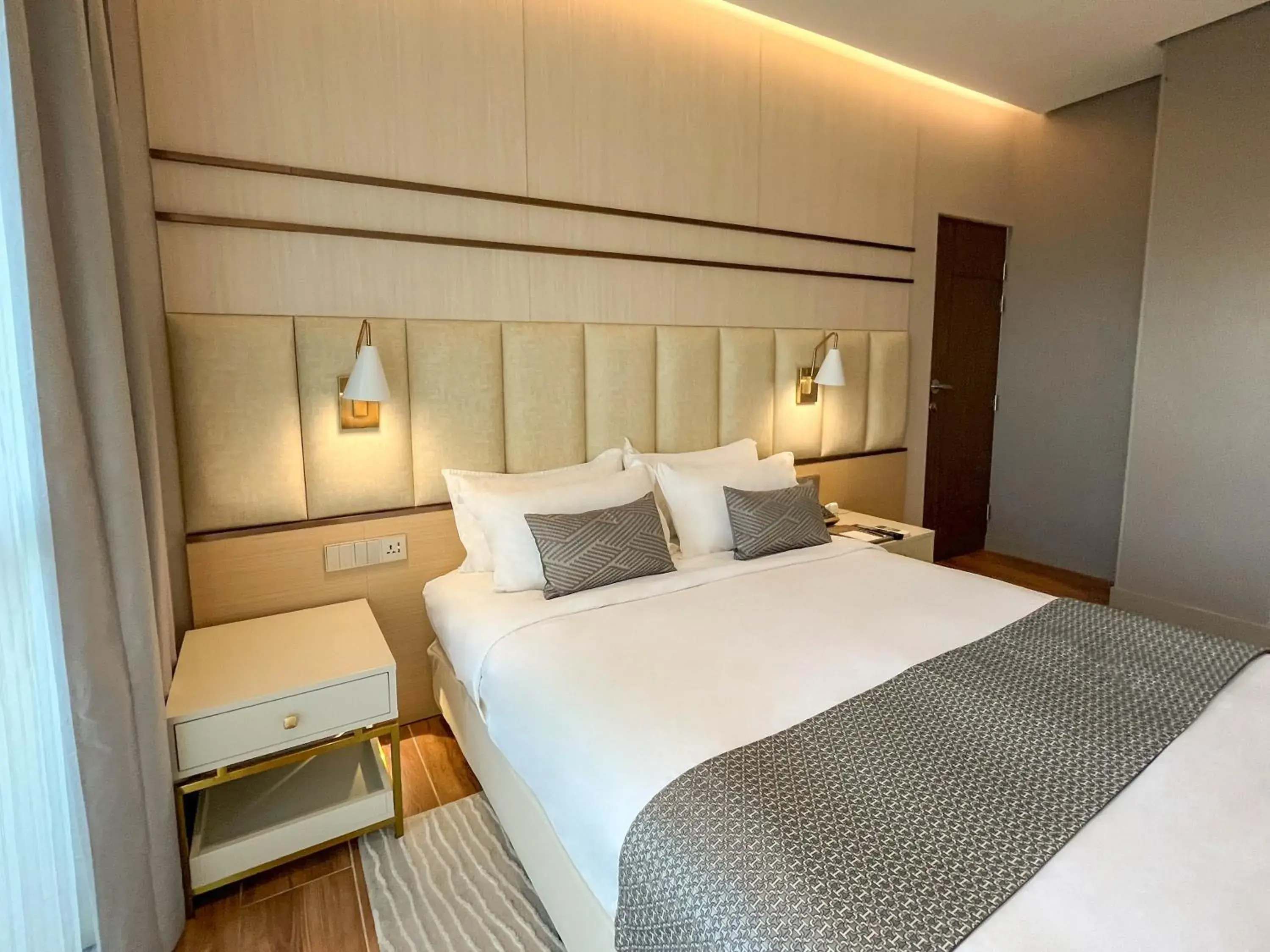 Bed in The Lake Hotel Tagaytay Bed in The Lake Hotel Tagaytay