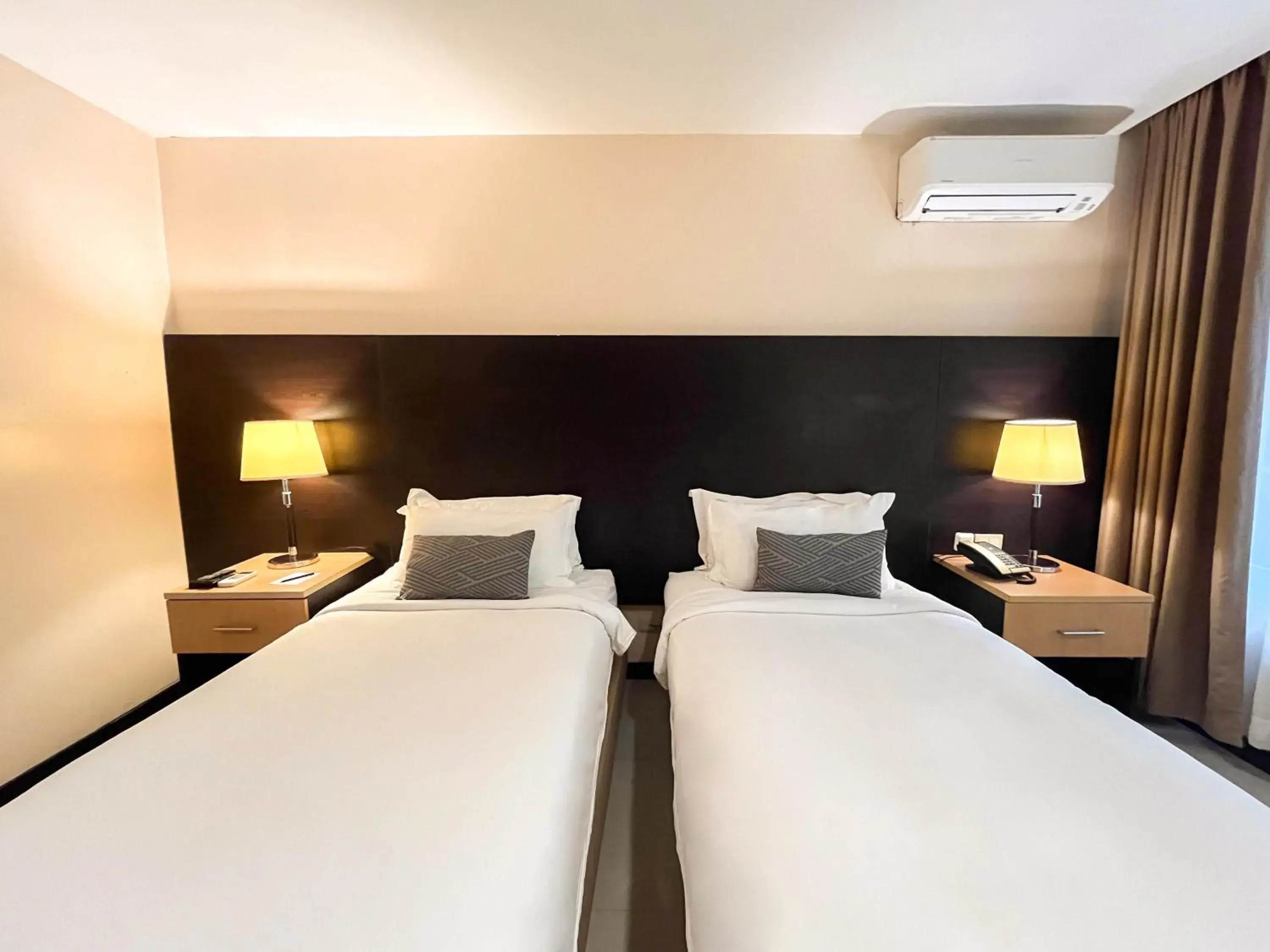 Standard Room in The Lake Hotel Tagaytay Standard Room in The Lake Hotel Tagaytay