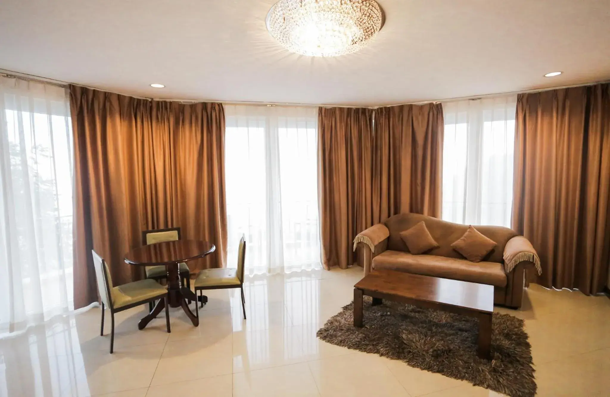 Living room in The Lake Hotel Tagaytay Living room in The Lake Hotel Tagaytay