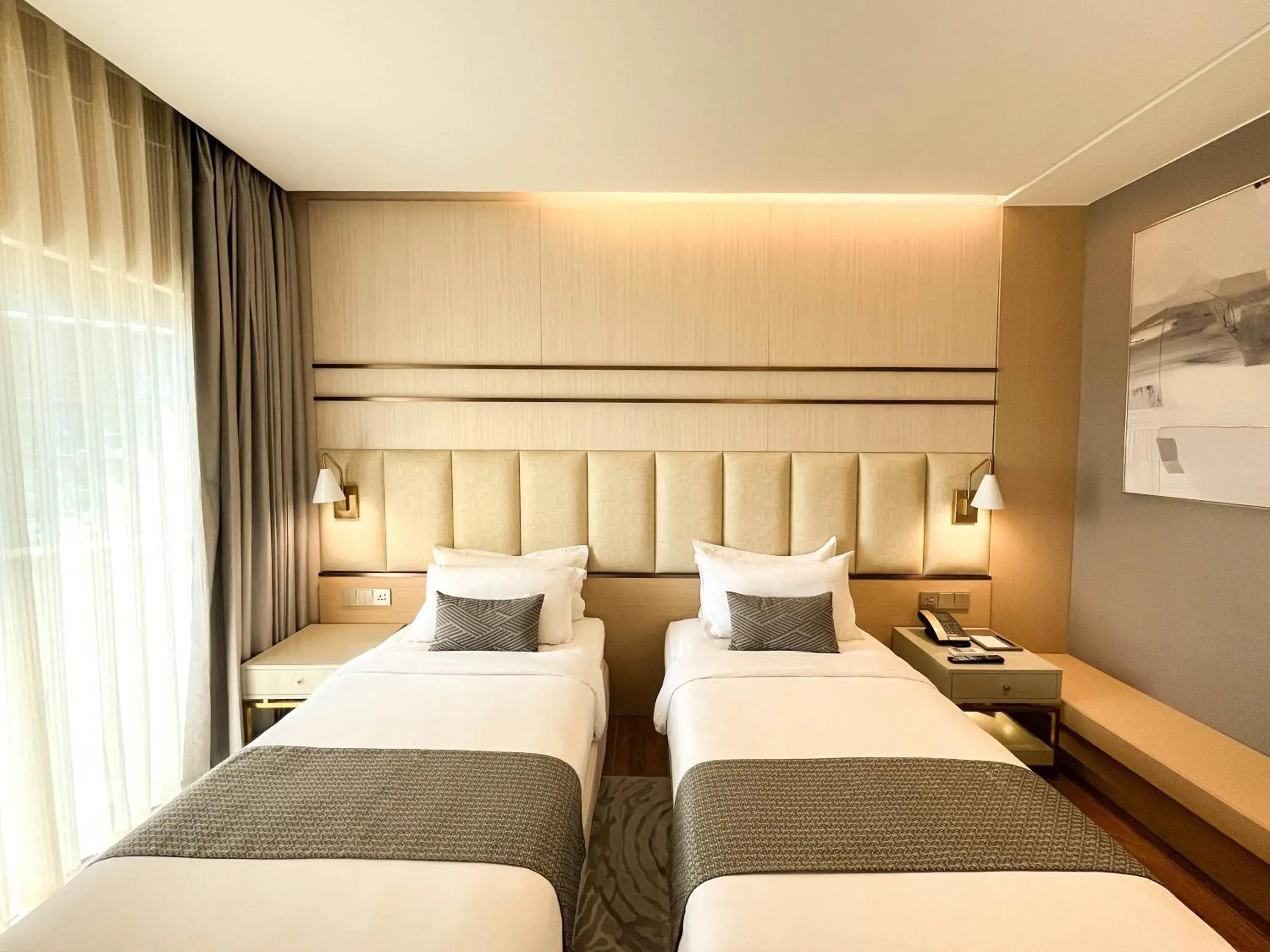 Bed in The Lake Hotel Tagaytay Bed in The Lake Hotel Tagaytay