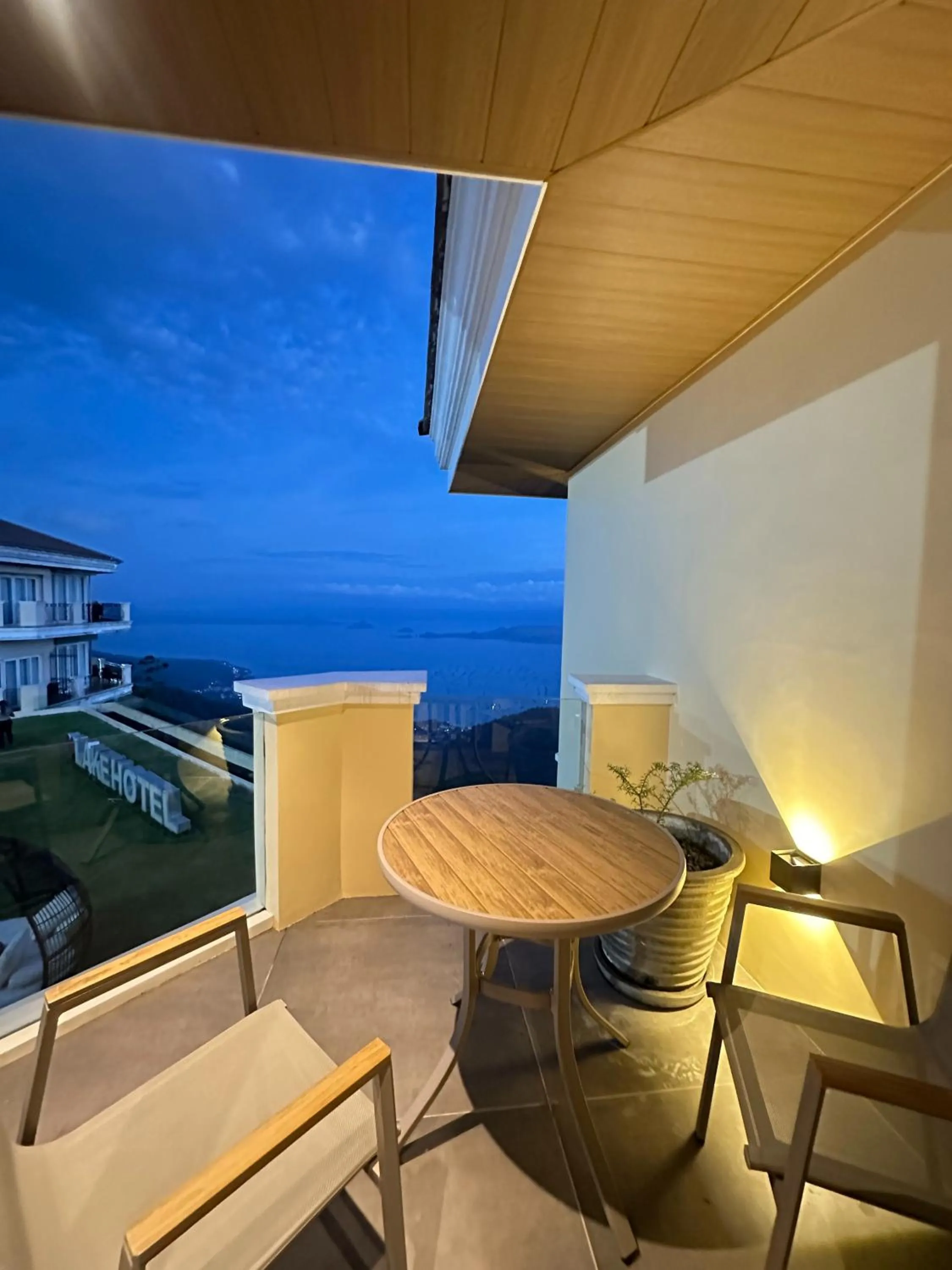 The Lake Hotel Tagaytay