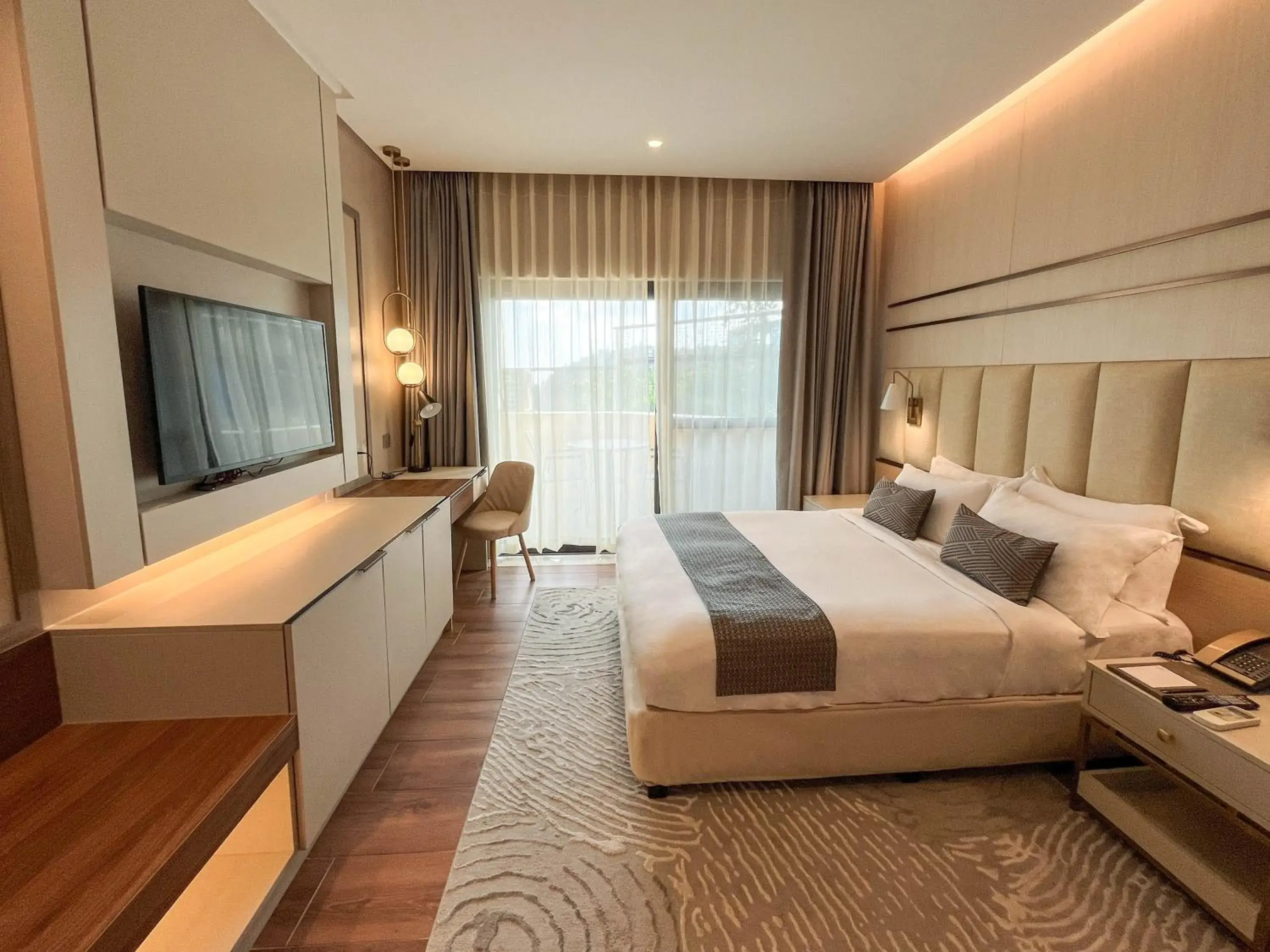 Bed in The Lake Hotel Tagaytay Bed in The Lake Hotel Tagaytay