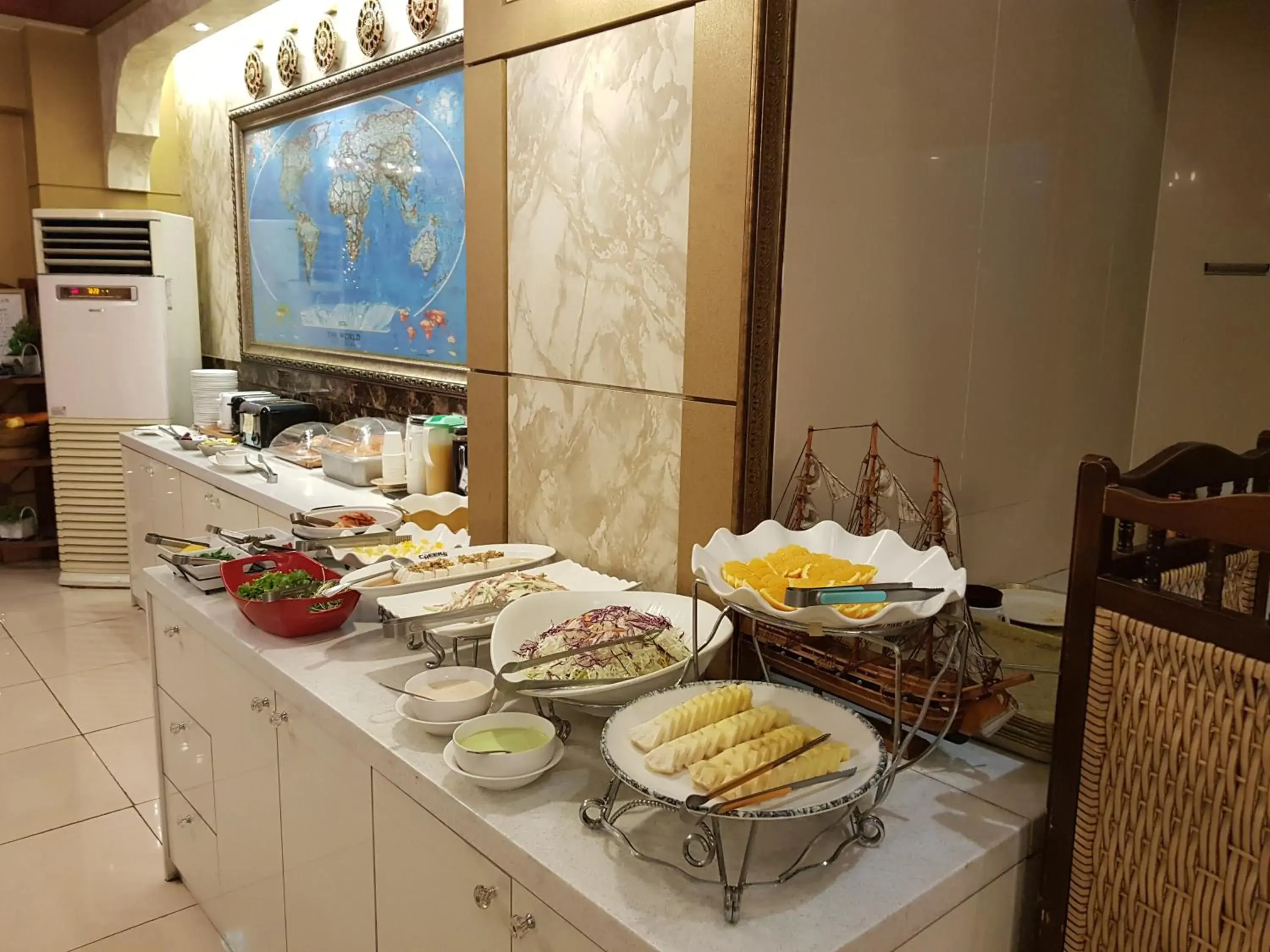 Breakfast in Amour Hotel Breakfast in Amour Hotel