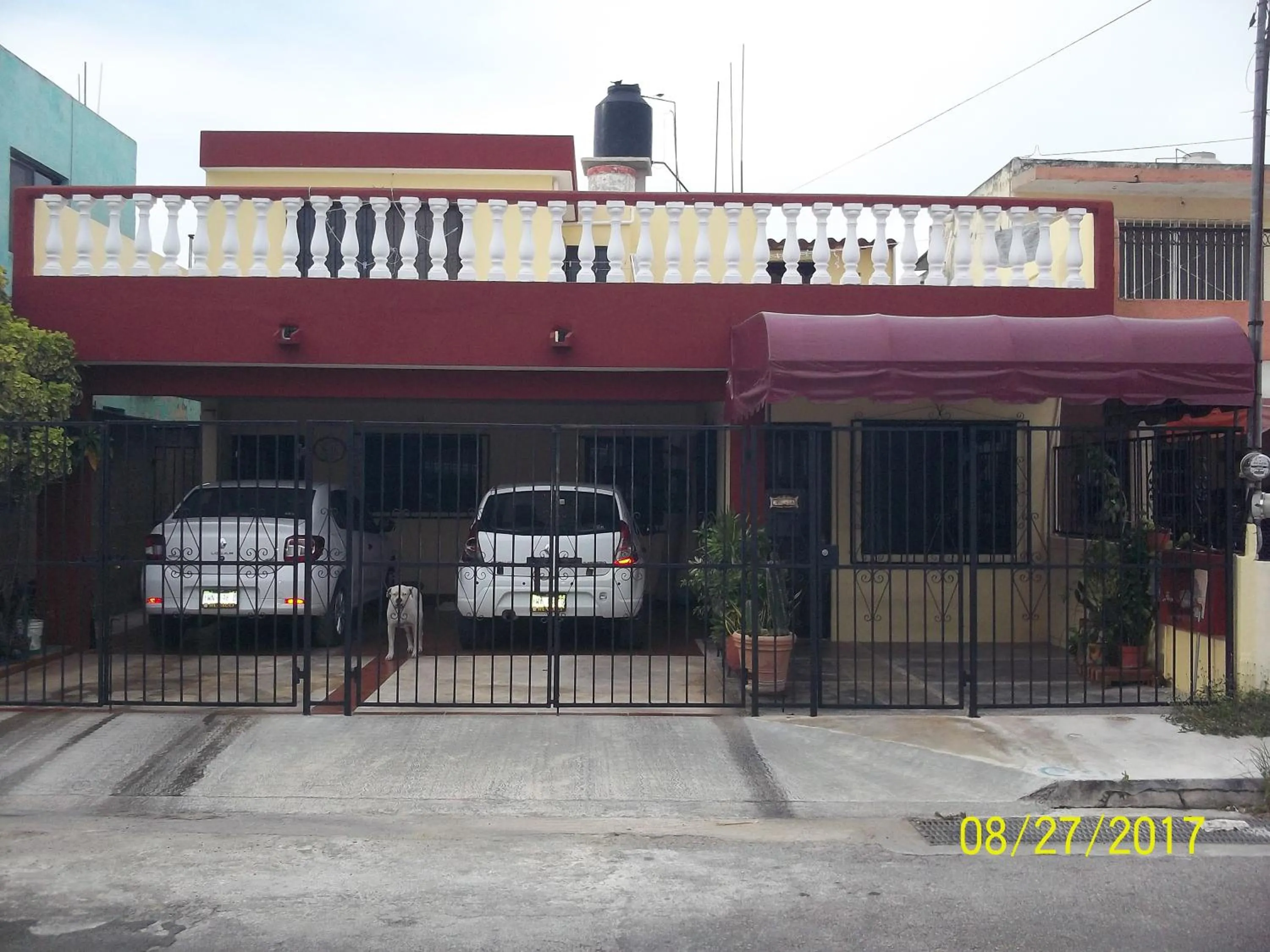 Property building in La Casa del Chac