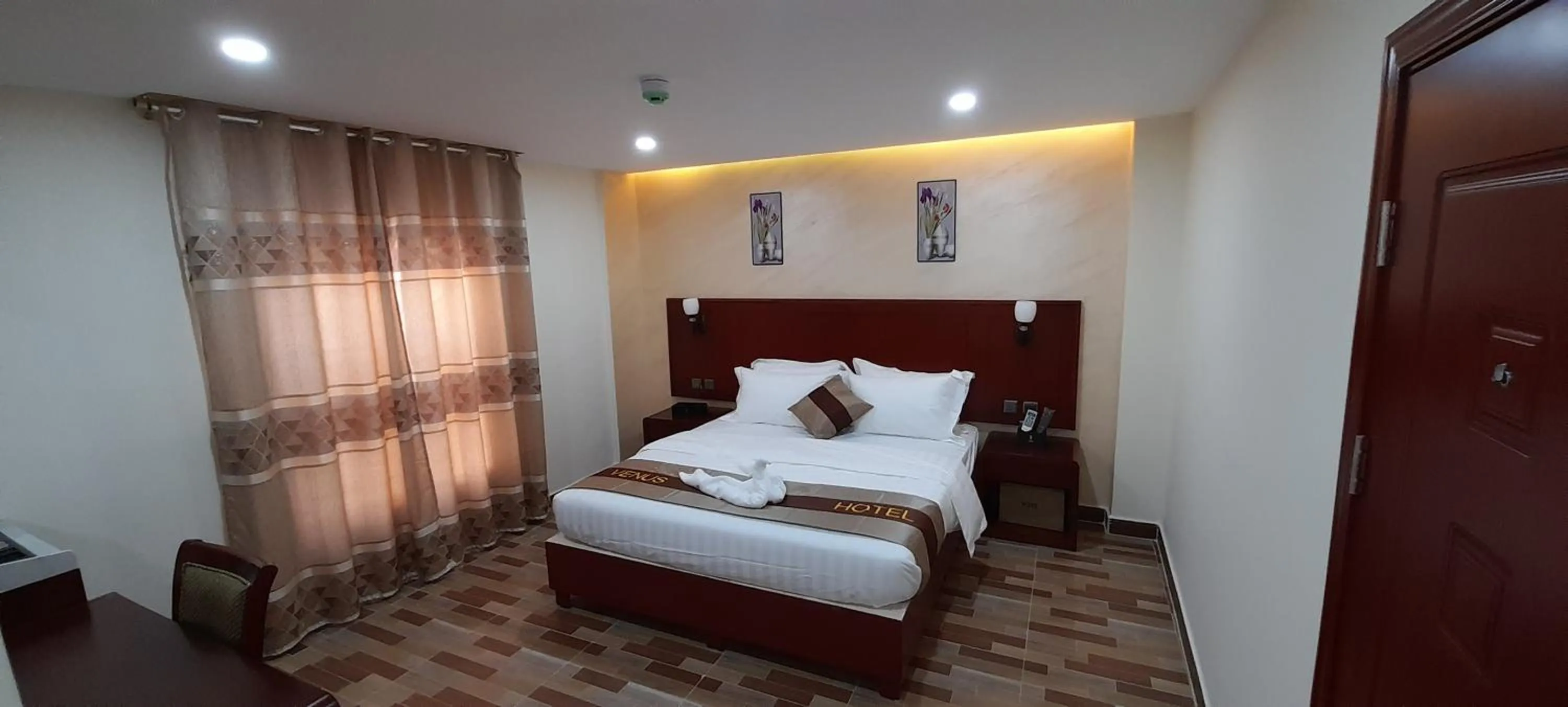 Photo of the whole room, Bed in Venus Hotel