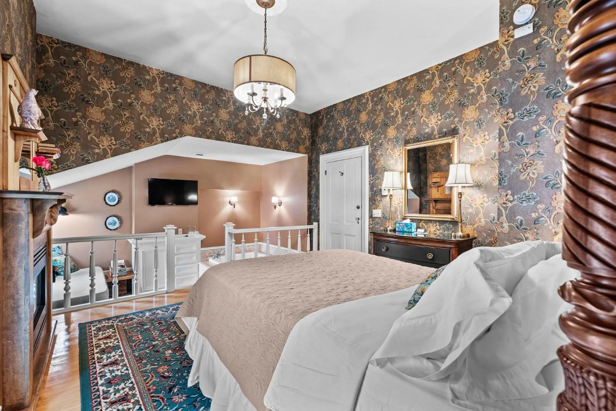 Bed in The Foxglove Inn