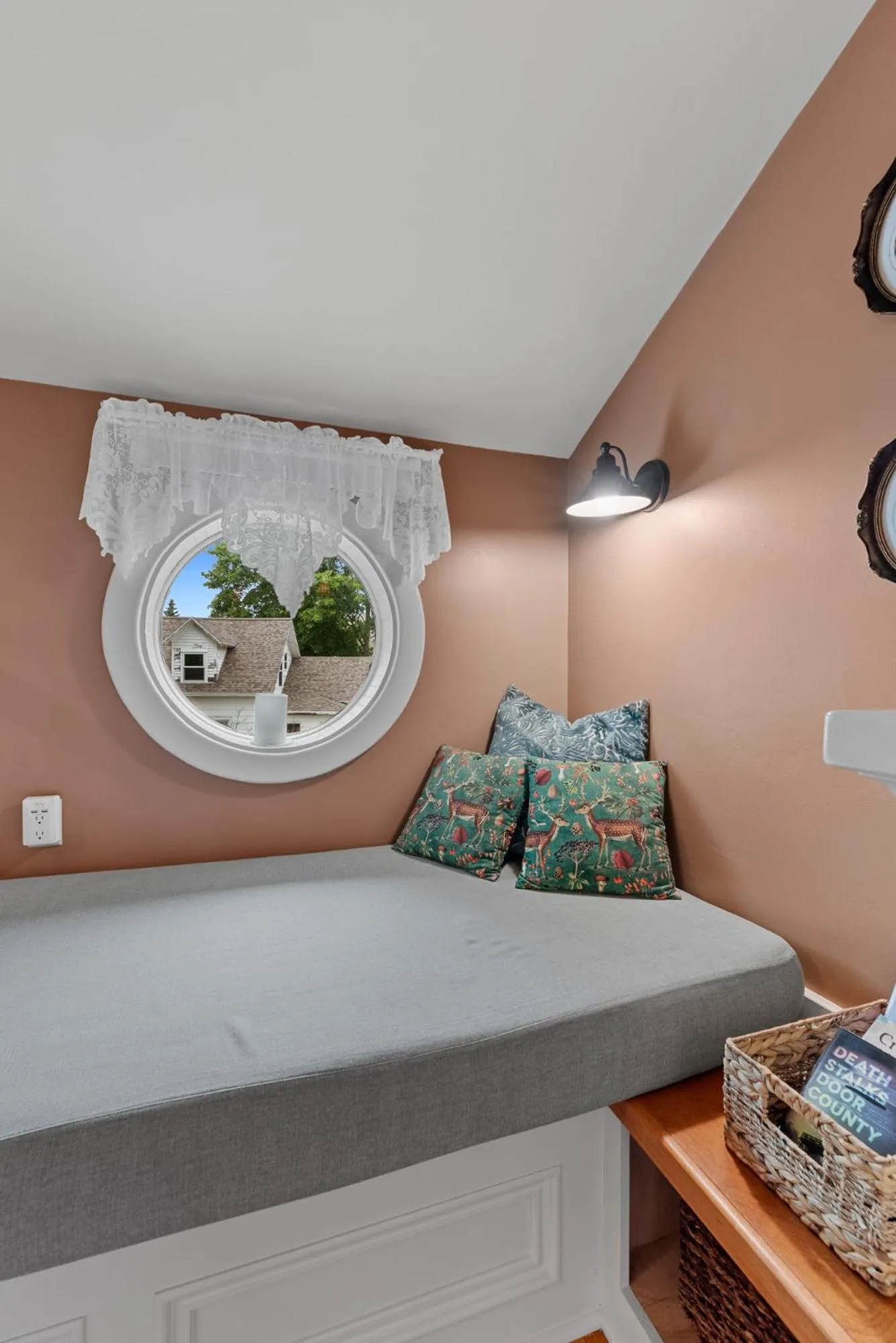 Bed in The Foxglove Inn