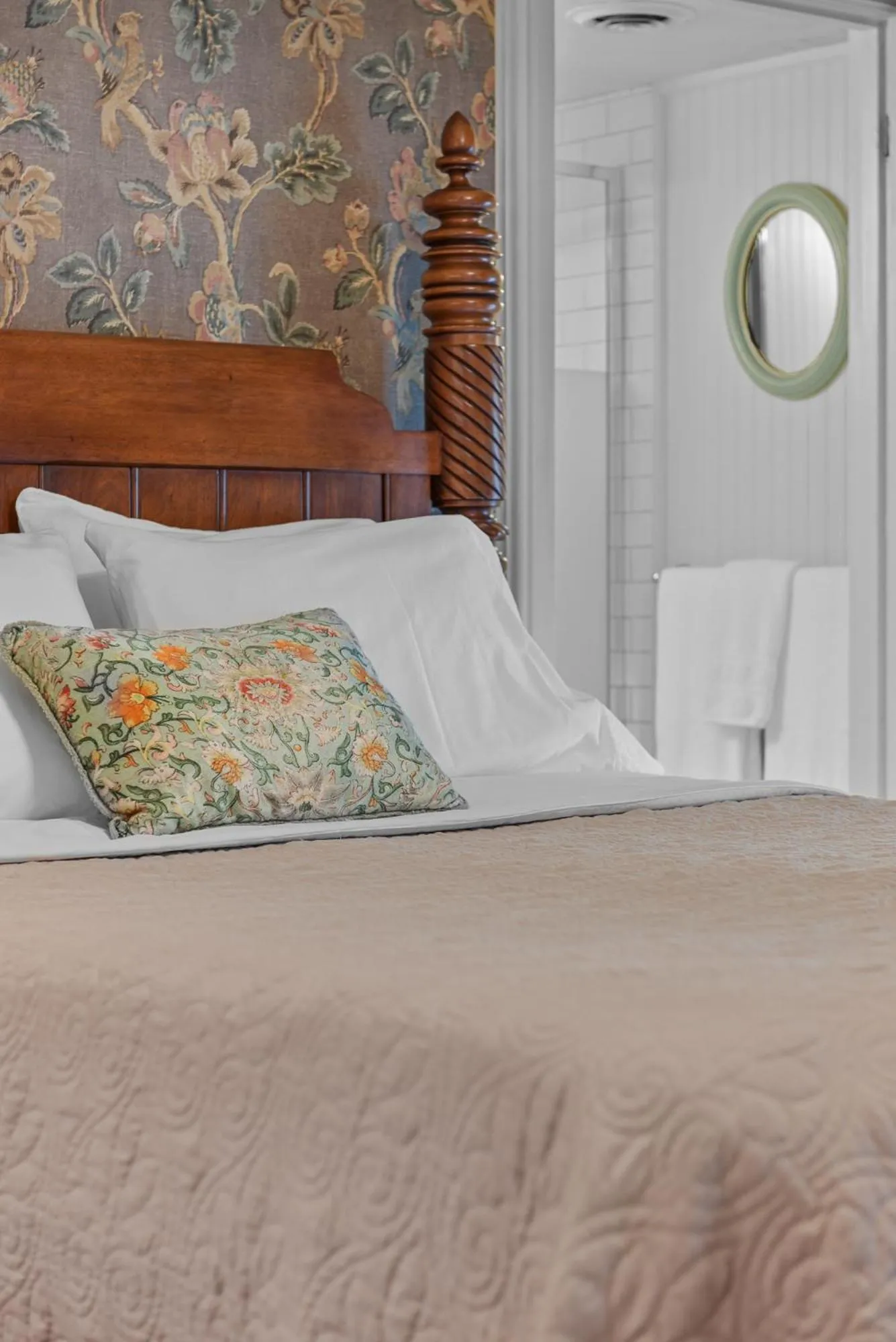 Bed in The Foxglove Inn