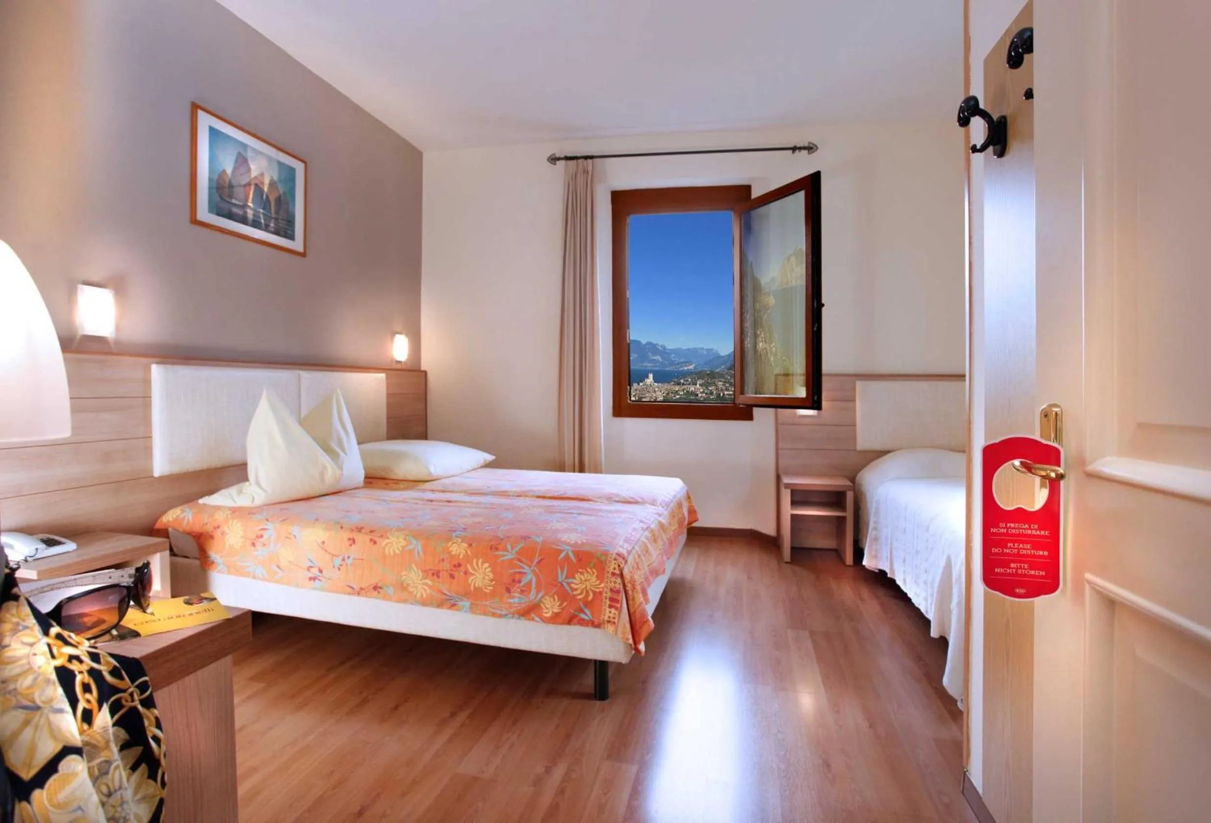 Photo of the whole room in Casa Antonelli