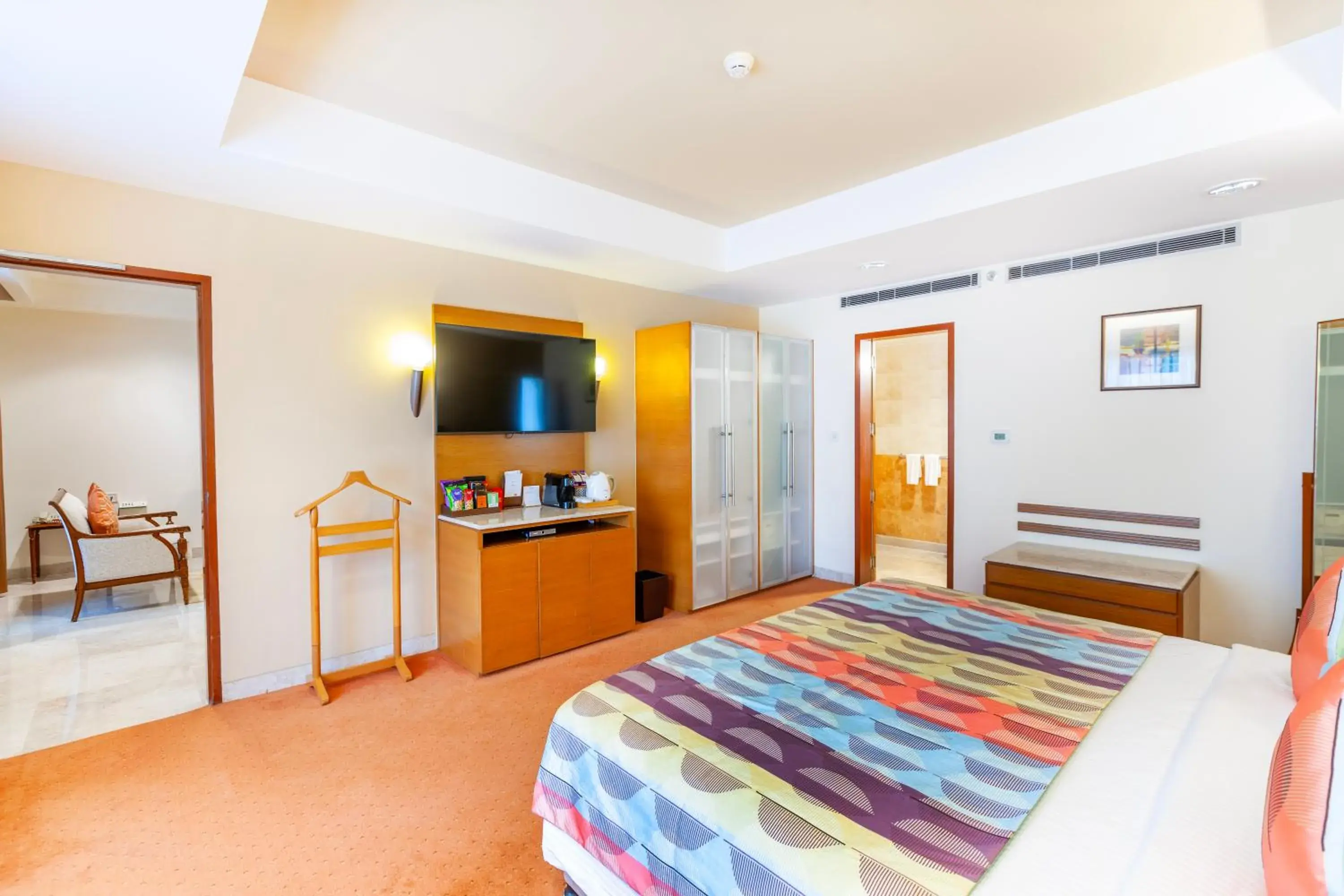 Bed in Fortune Park Lake City, Thane - Member ITC Hotels' Group Bed in Fortune Park Lake City, Thane - Member ITC Hotels' Group