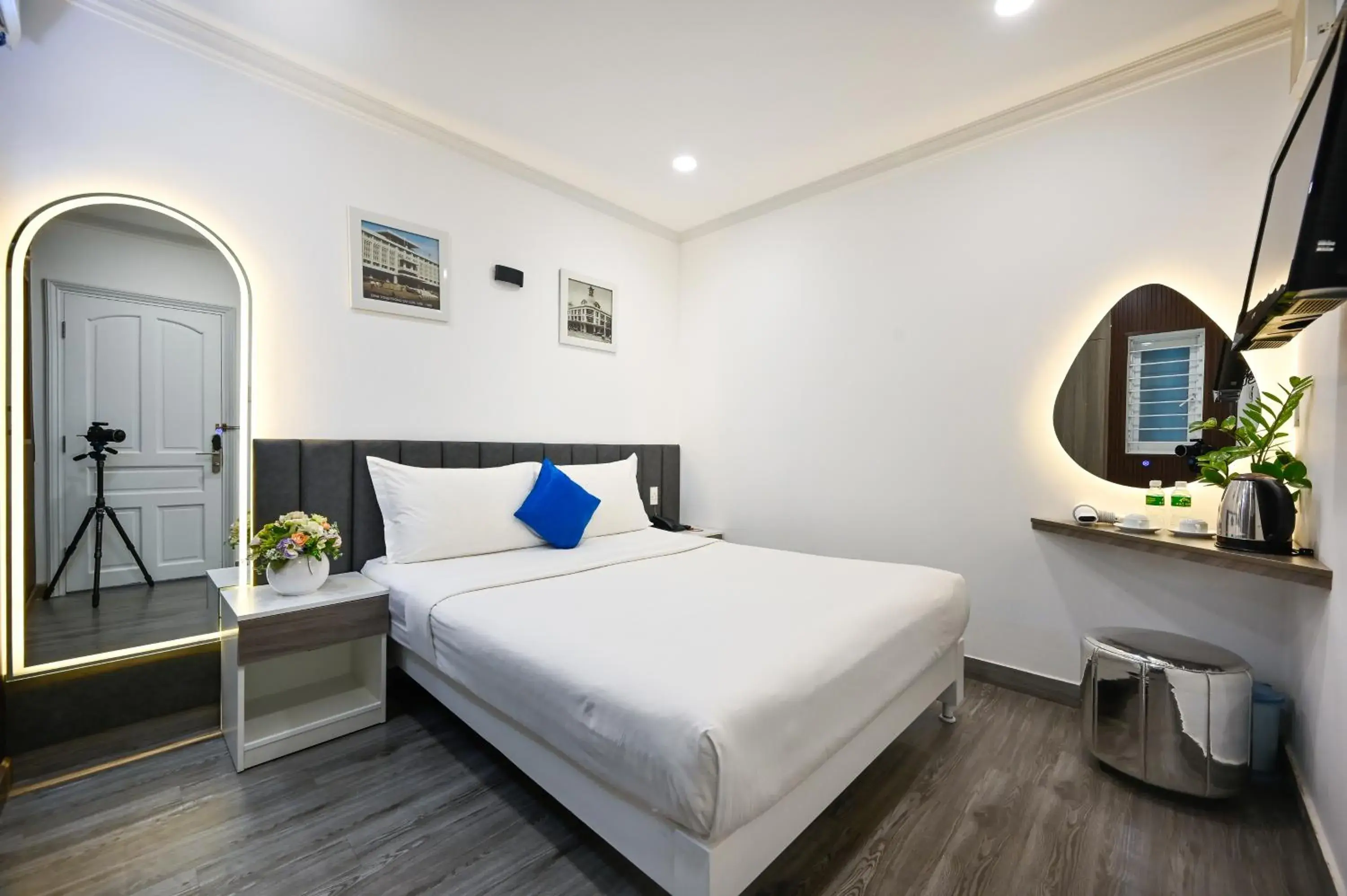 Photo of the whole room, Bed in Ruby Saigon Hotel - Ben Thanh Photo of the whole room, Bed in Ruby Saigon Hotel - Ben Thanh