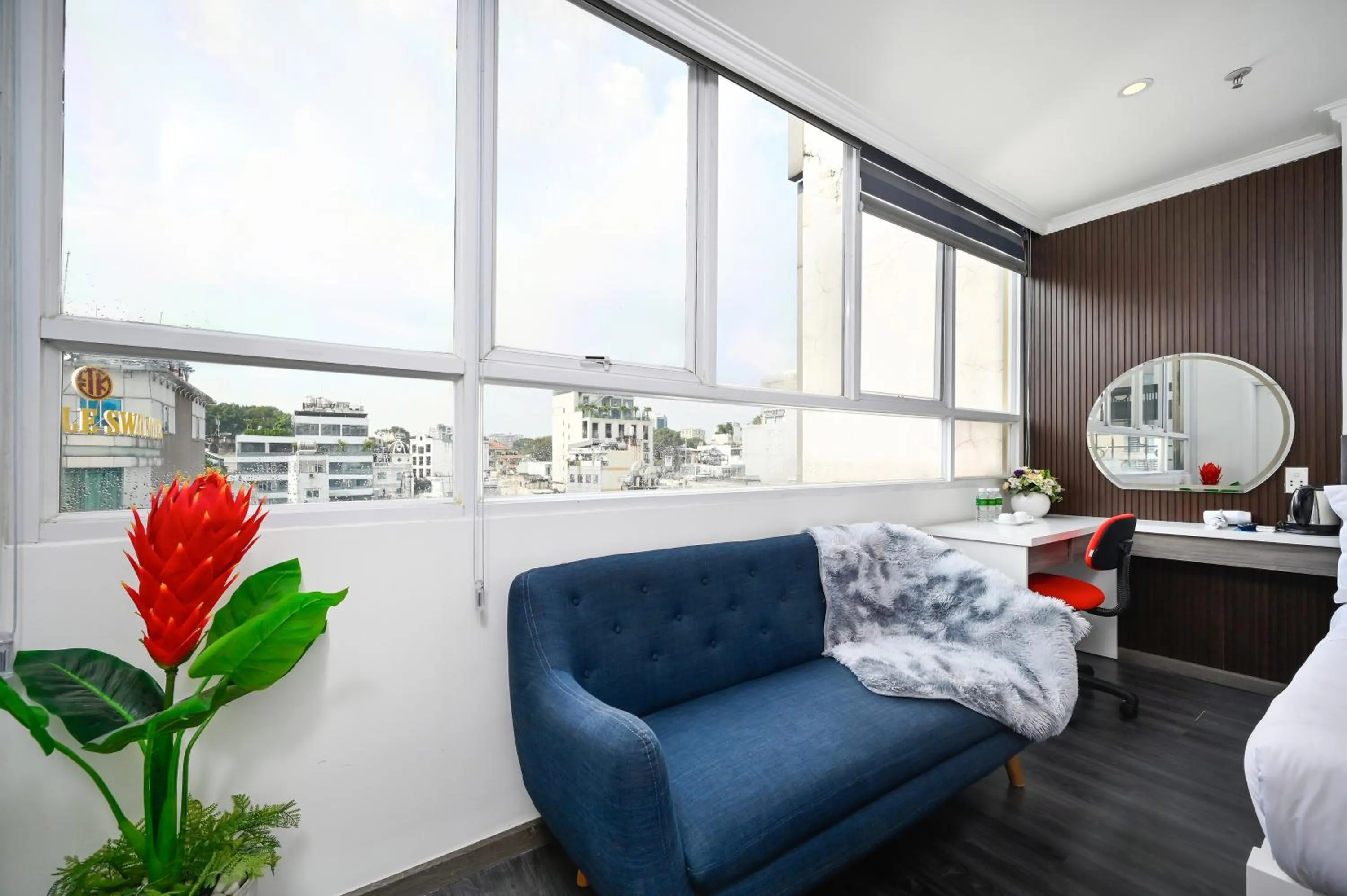 Photo of the whole room in Ruby Saigon Hotel - Ben Thanh