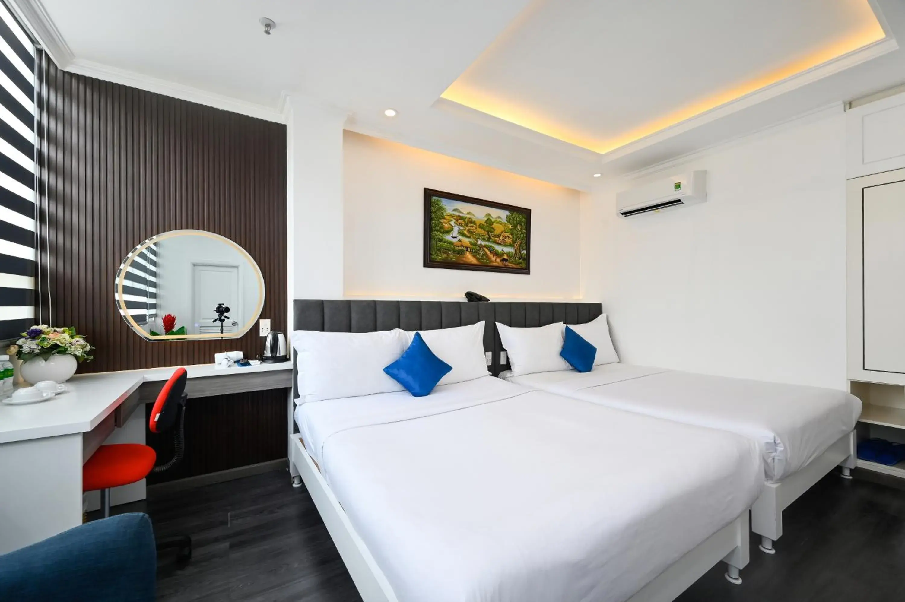 Photo of the whole room, Bed in Ruby Saigon Hotel - Ben Thanh Photo of the whole room, Bed in Ruby Saigon Hotel - Ben Thanh