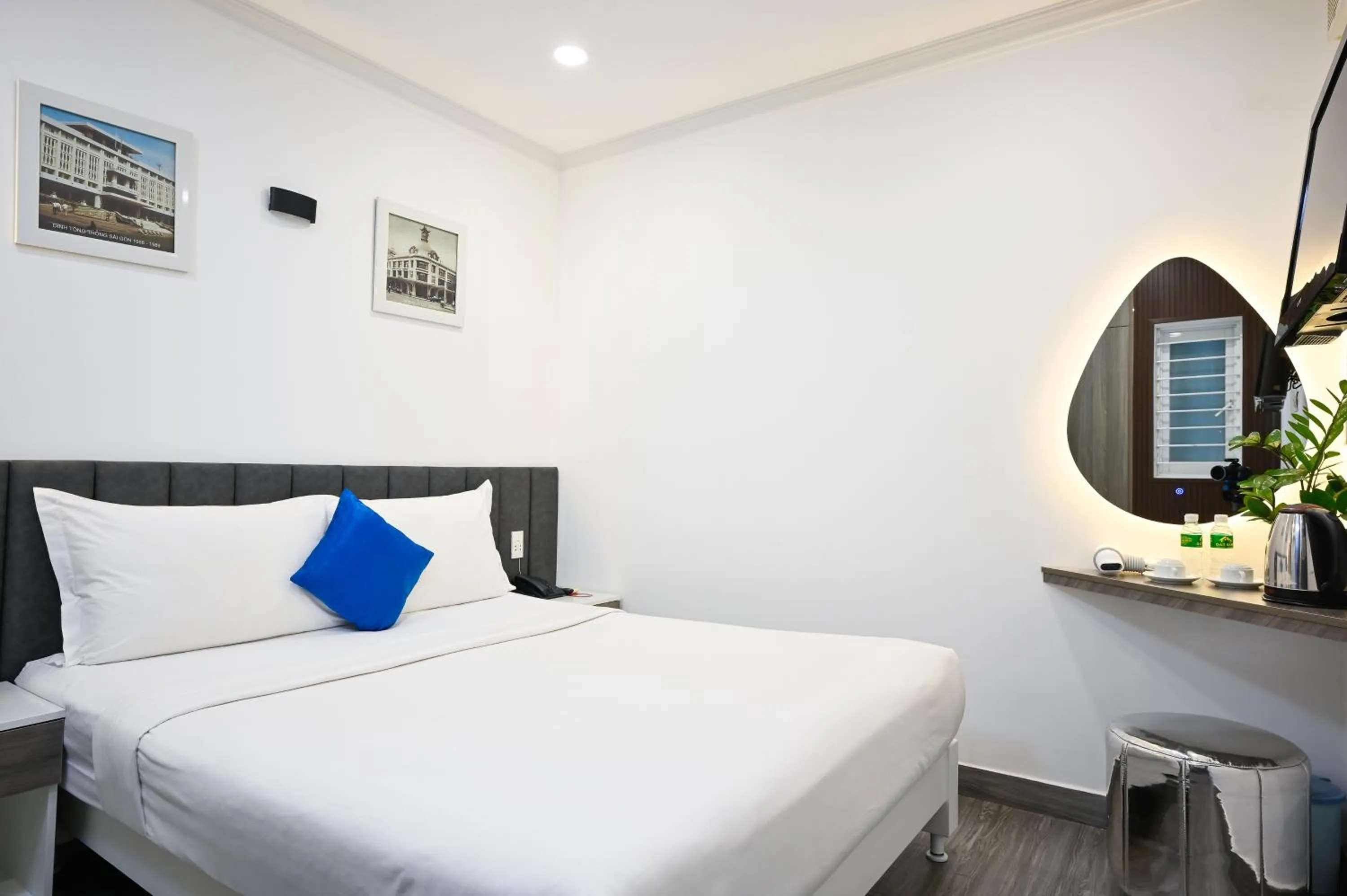 Photo of the whole room, Bed in Ruby Saigon Hotel - Ben Thanh