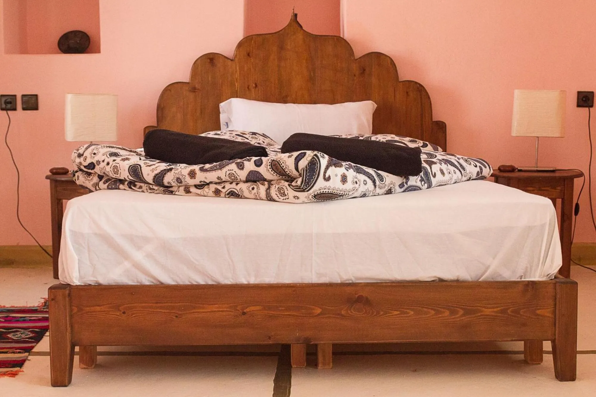 Decorative detail in L'Air De La Mer