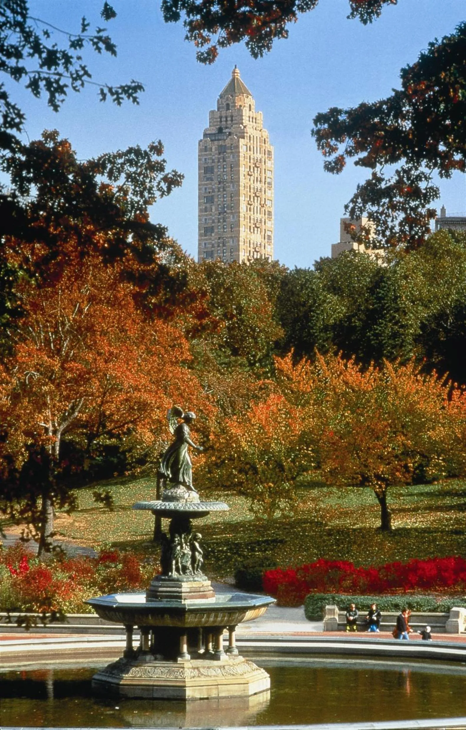 Facade/entrance in The Carlyle, A Rosewood Hotel