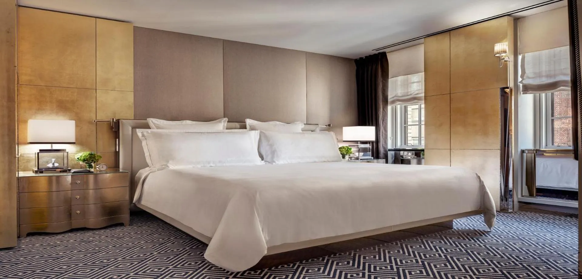 Bed in The Carlyle, A Rosewood Hotel