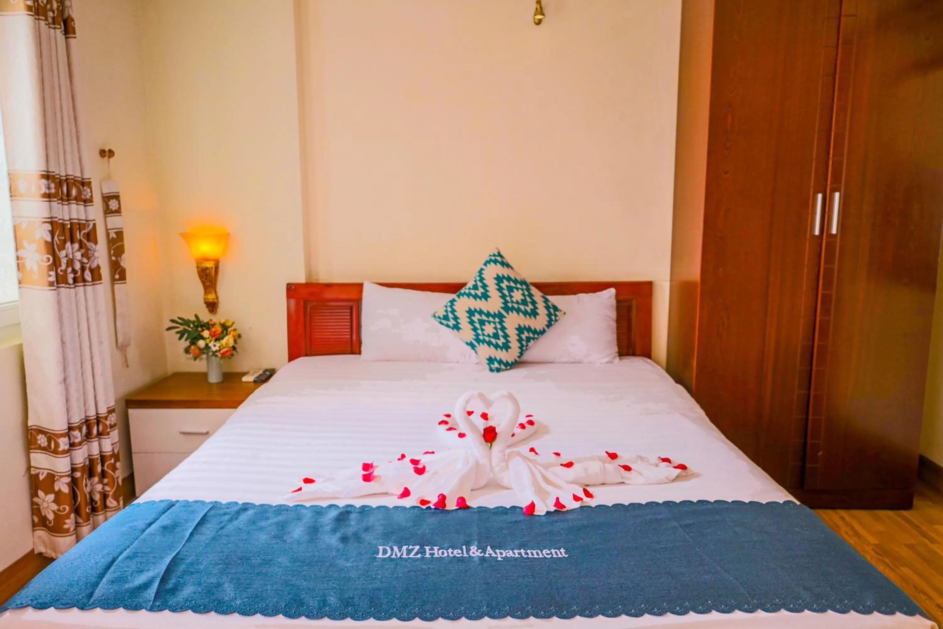 Bedroom, Bed in DMZ Hotel