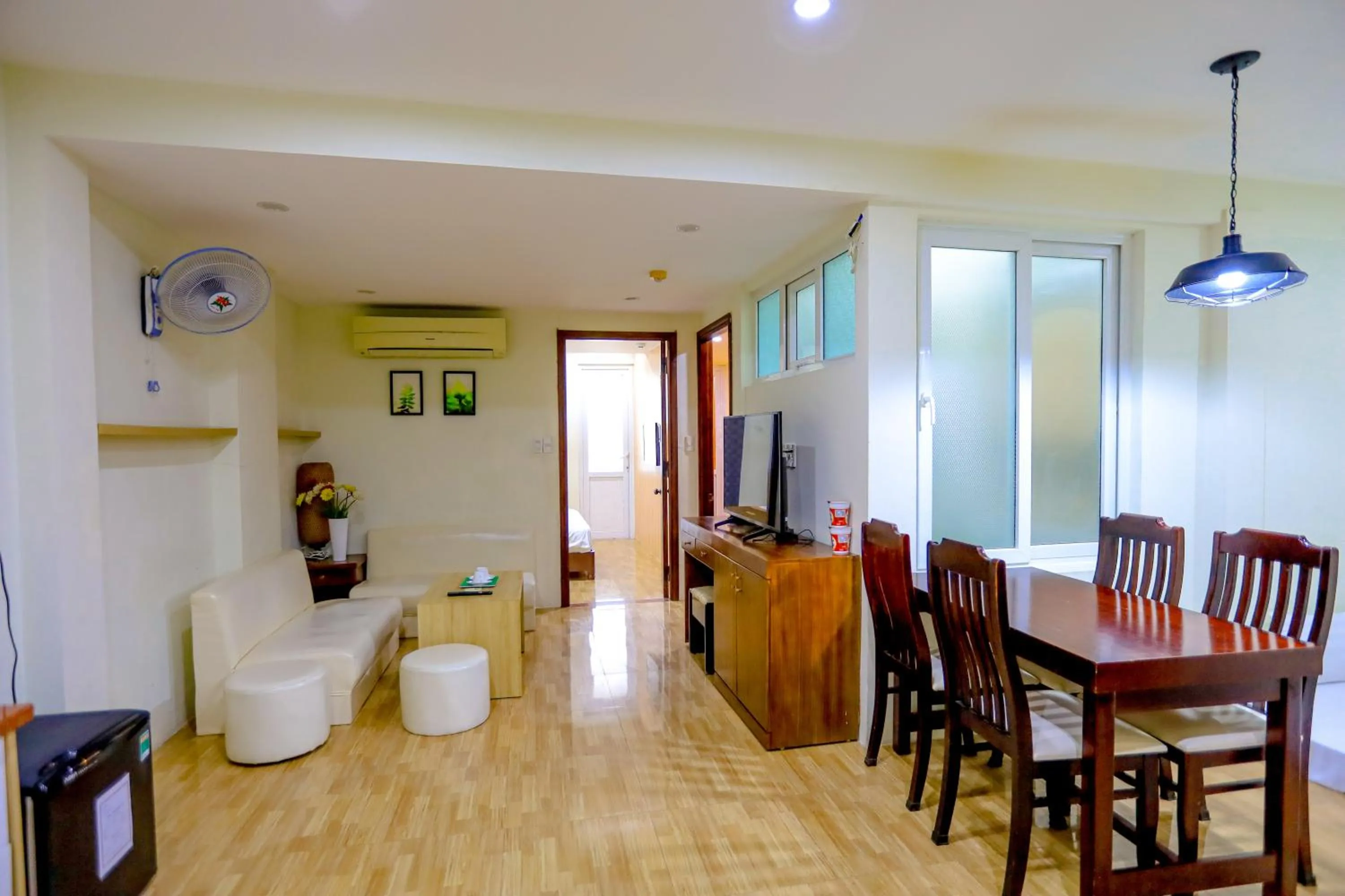 Kitchen or kitchenette in DMZ Hotel