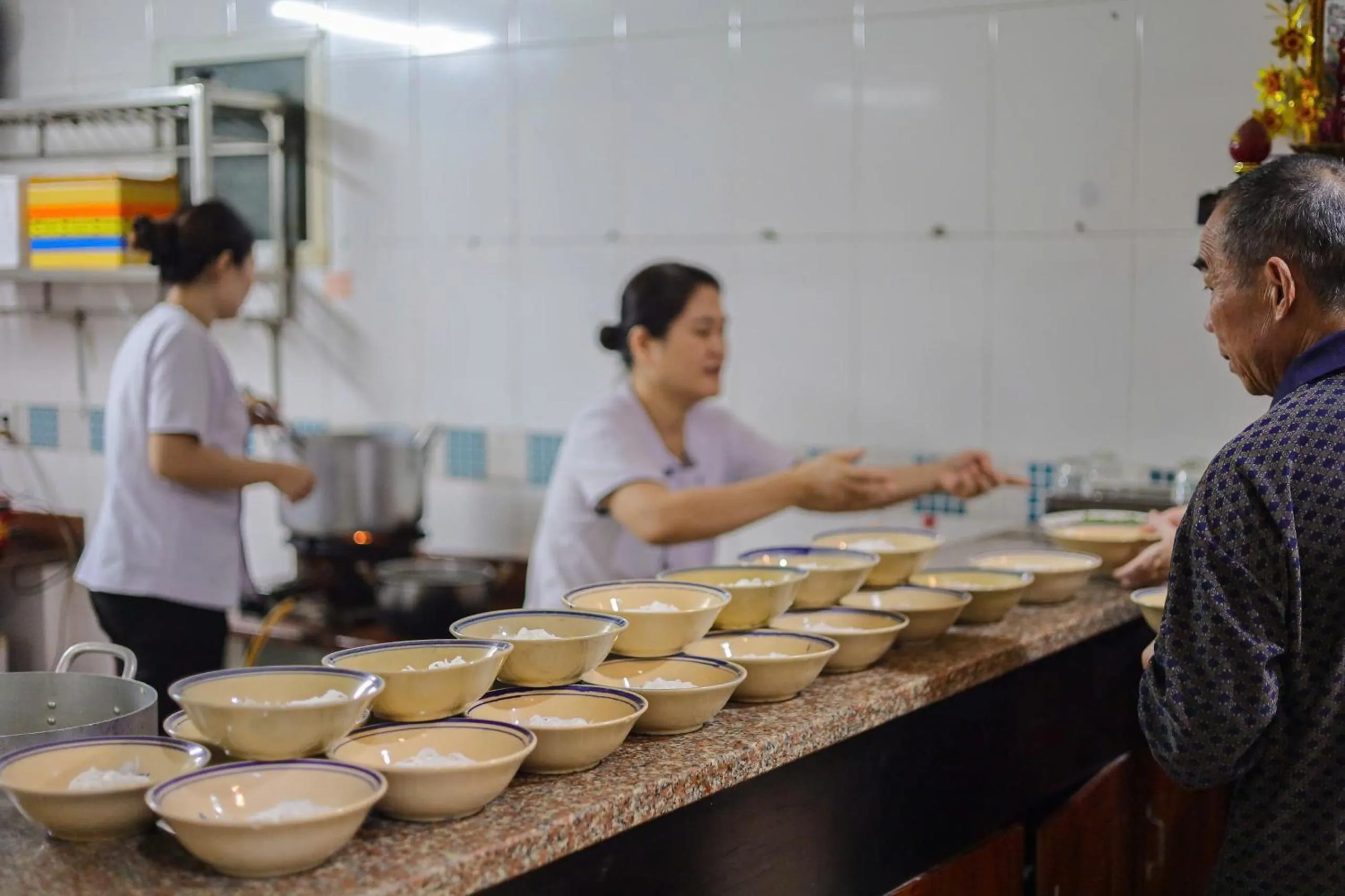 Food and drinks in DMZ Hotel