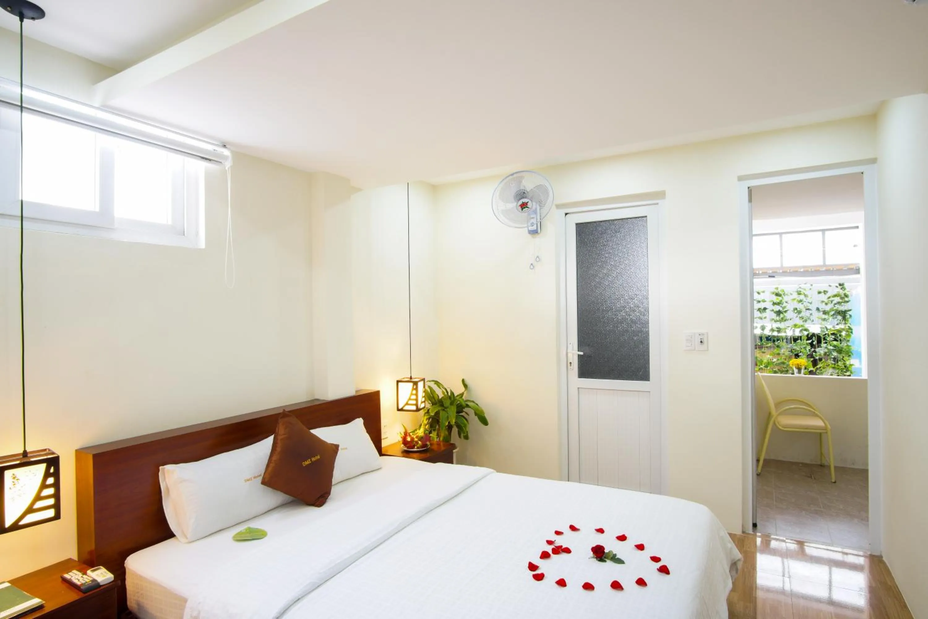 Bedroom, Bed in DMZ Hotel