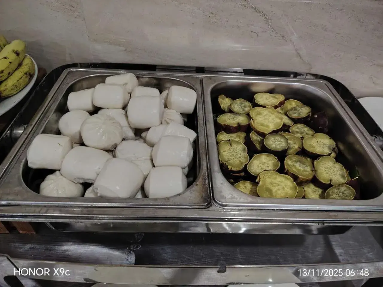 Restaurant/places to eat in DMZ Hotel ,Central Hue ,Near Perfume River Restaurant/places to eat in DMZ Hotel ,Central Hue ,Near Perfume River