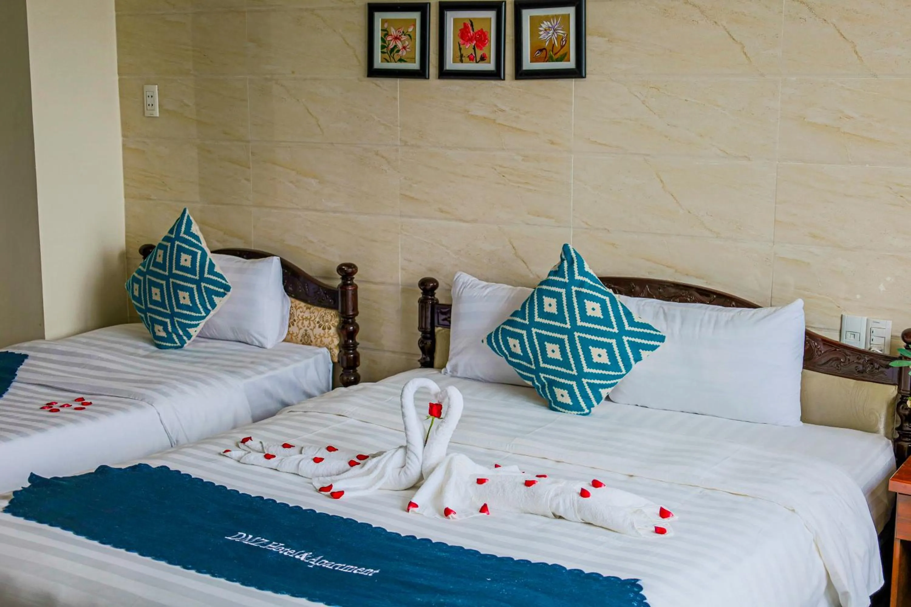 Bedroom, Bed in DMZ Hotel