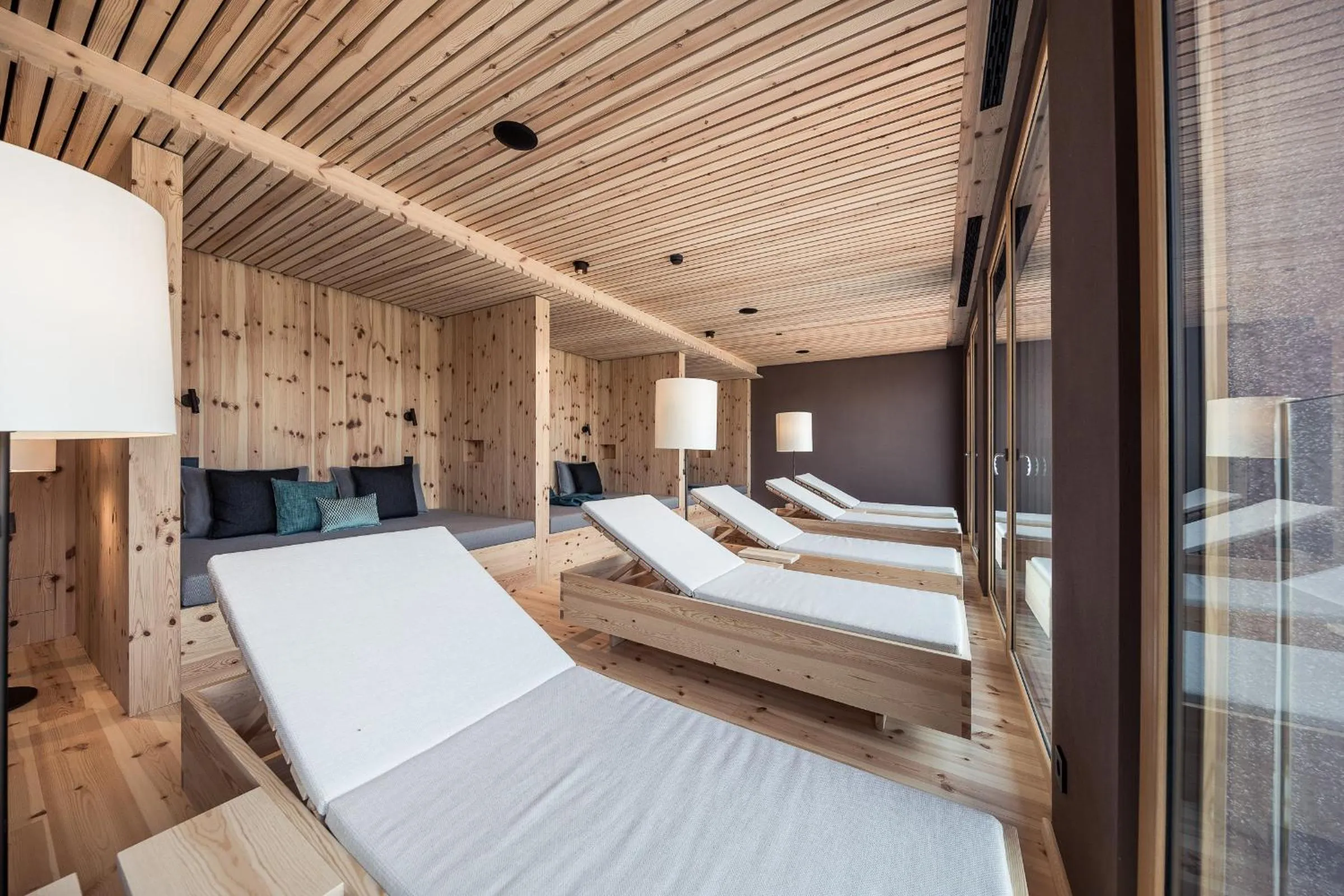 Area and facilities, Bed in Hotel Lamm