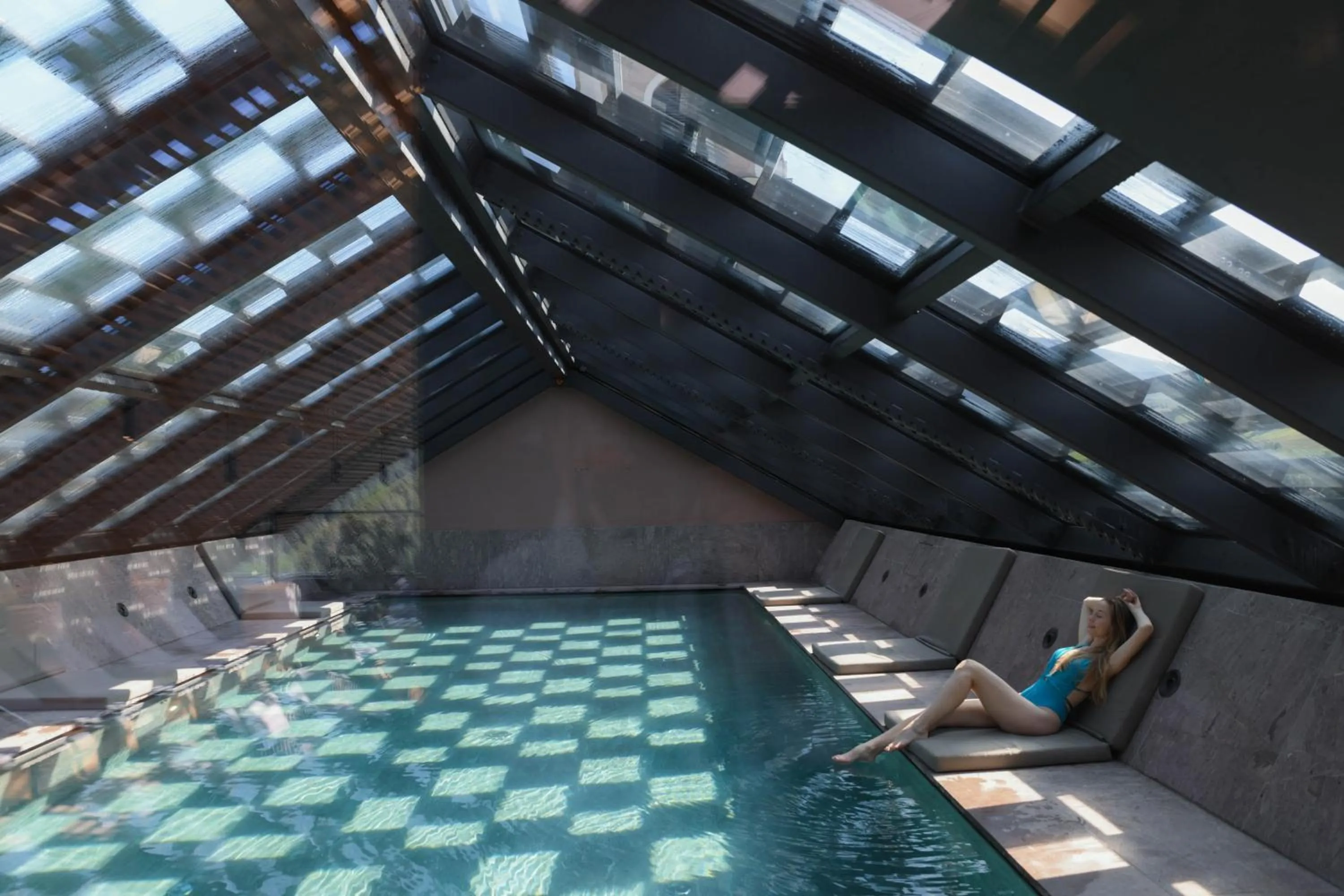 Swimming pool in Hotel Lamm