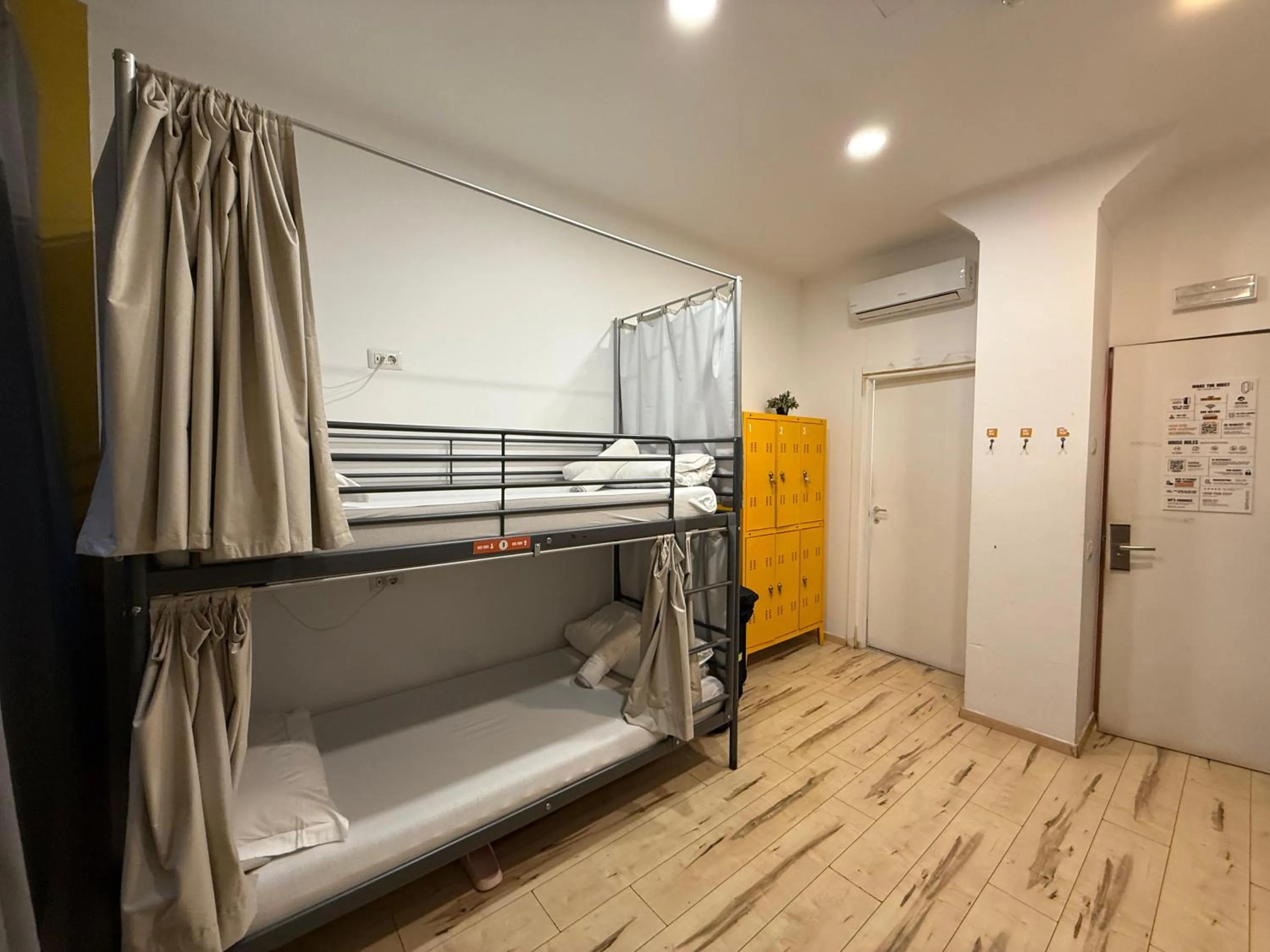 Bedroom, Bed in QUO Milano