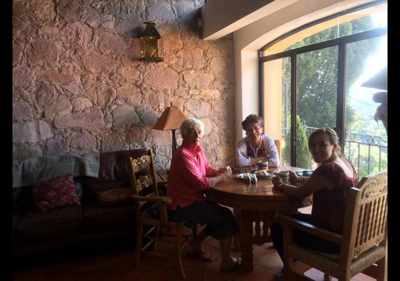 People in Casa Estrella de la Valenciana Hotel Boutique