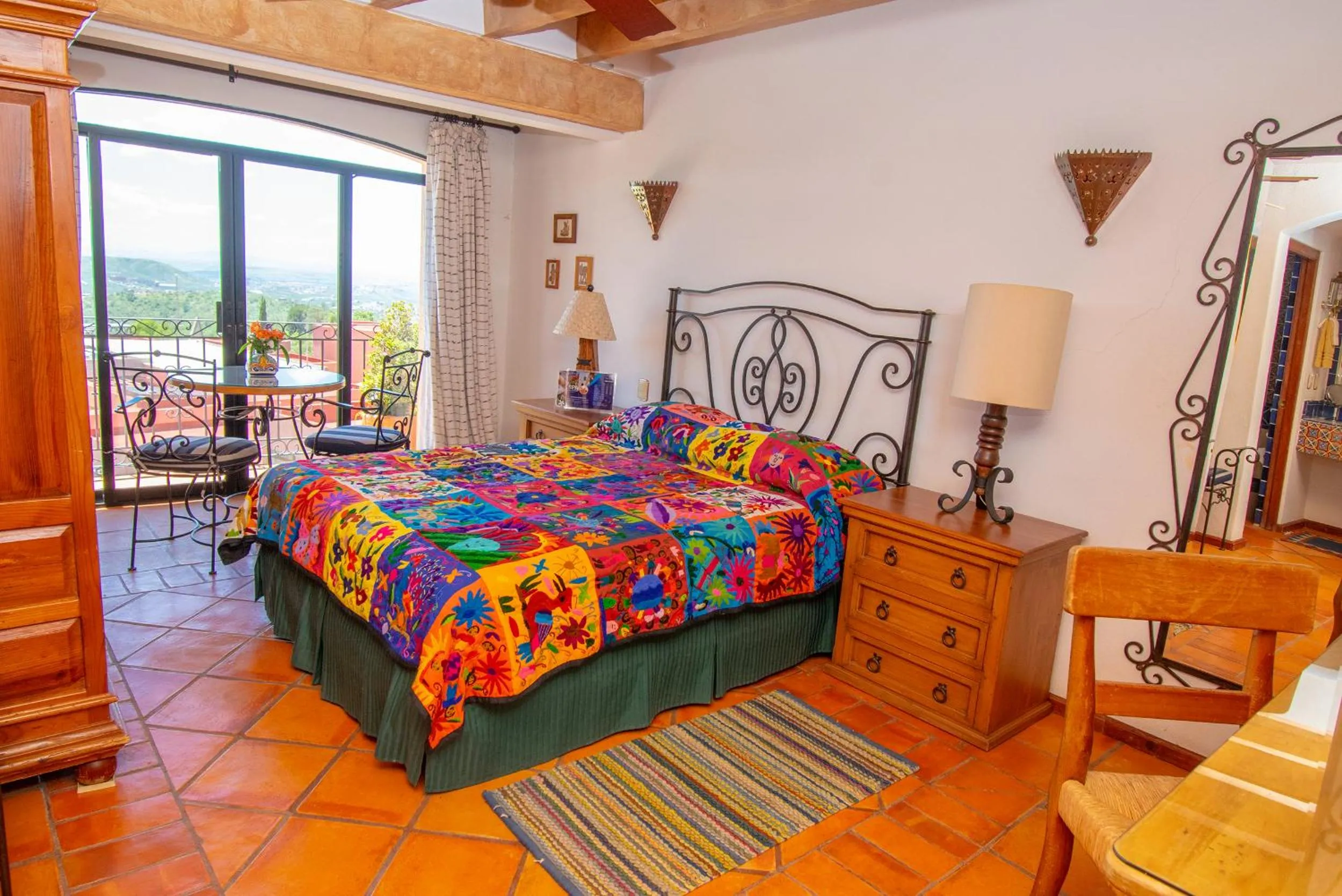 Balcony/Terrace, Bed in Casa Estrella de la Valenciana Hotel Boutique