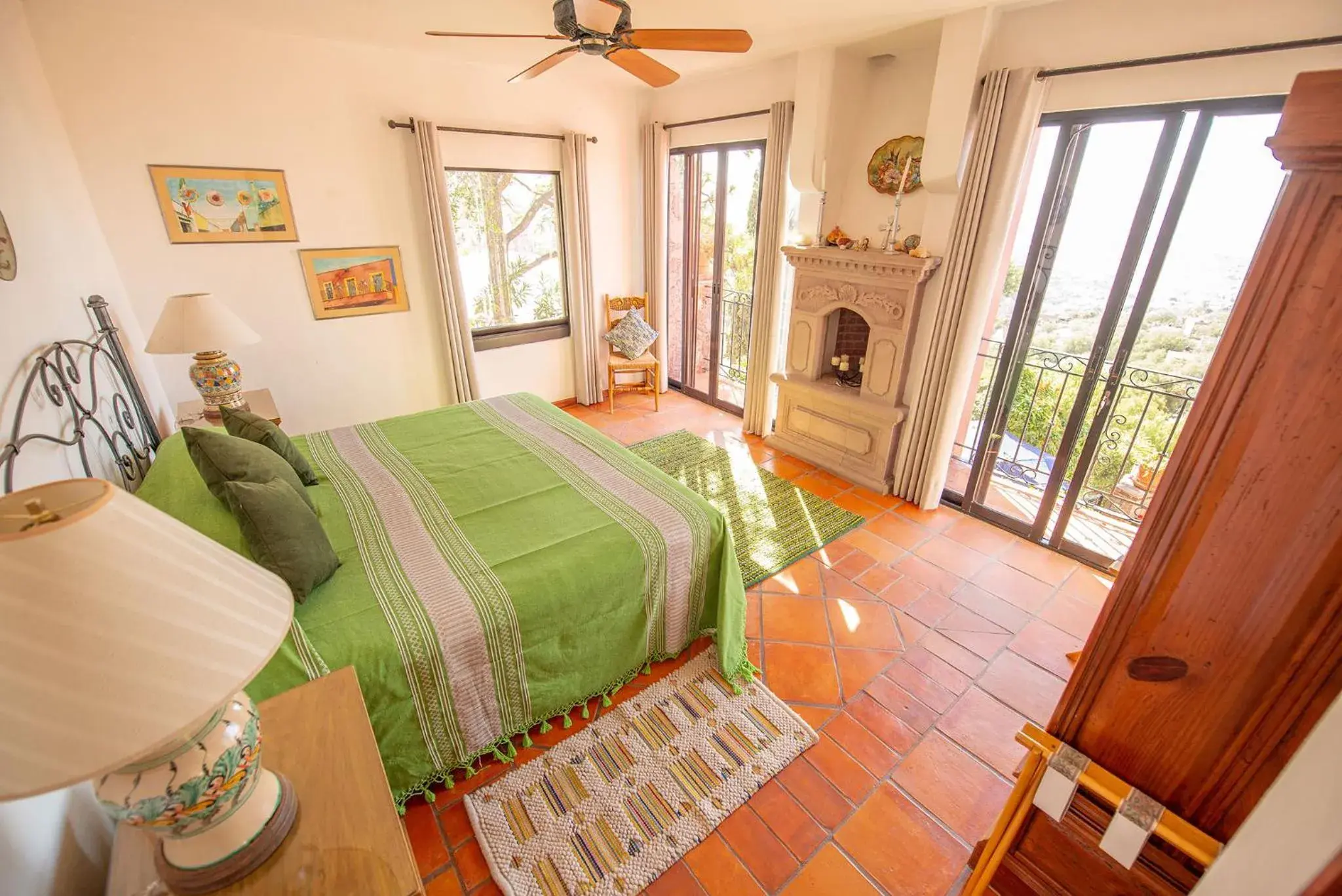 Bed in Casa Estrella de la Valenciana Hotel Boutique Bed in Casa Estrella de la Valenciana Hotel Boutique