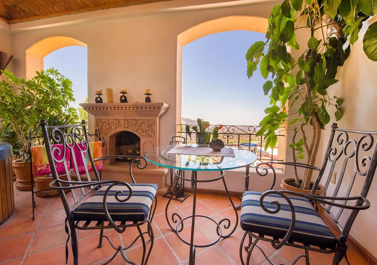 Patio in Casa Estrella de la Valenciana Hotel Boutique