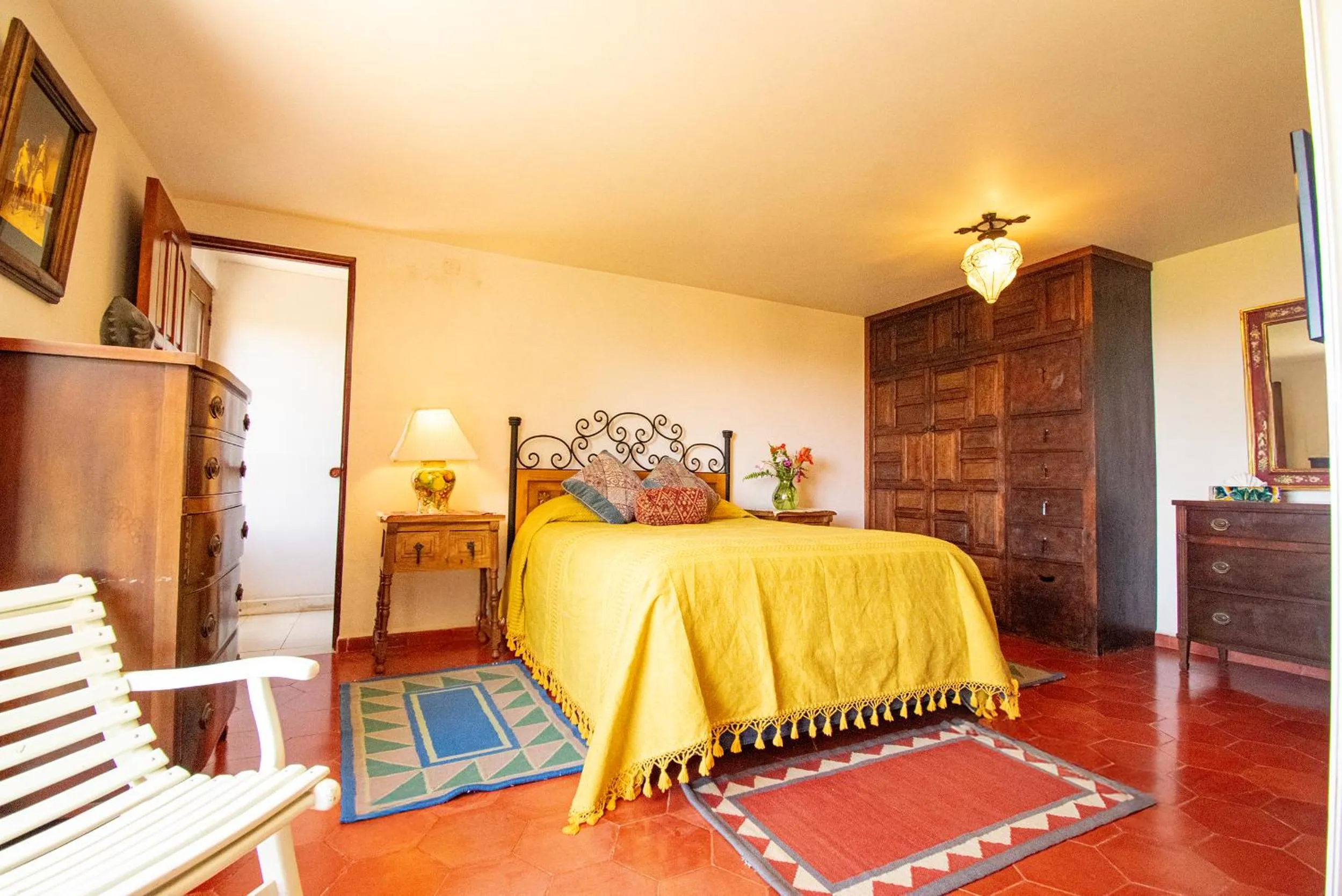 Bed in Casa Estrella de la Valenciana Hotel Boutique