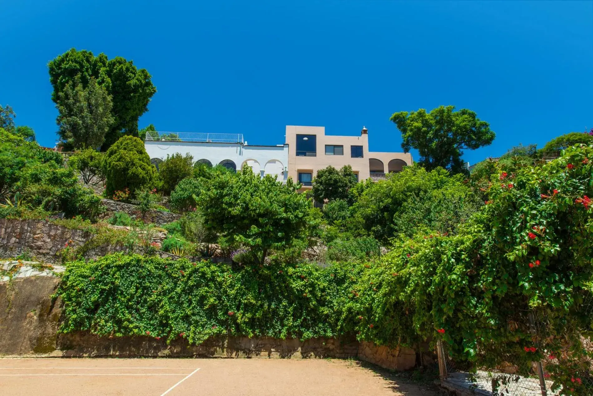 Property building in Casa Estrella de la Valenciana Hotel Boutique Property building in Casa Estrella de la Valenciana Hotel Boutique