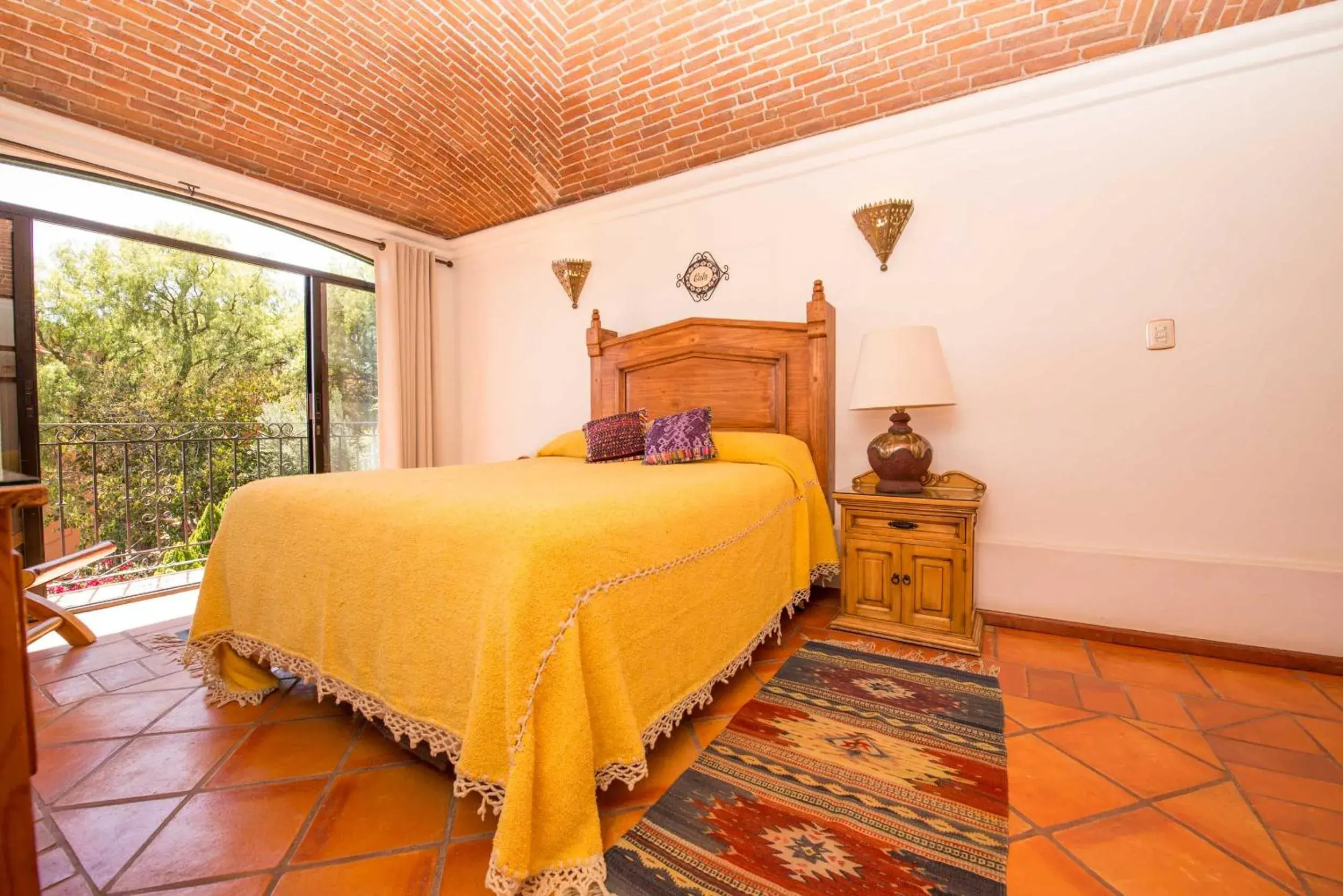 Bed in Casa Estrella de la Valenciana Hotel Boutique Bed in Casa Estrella de la Valenciana Hotel Boutique