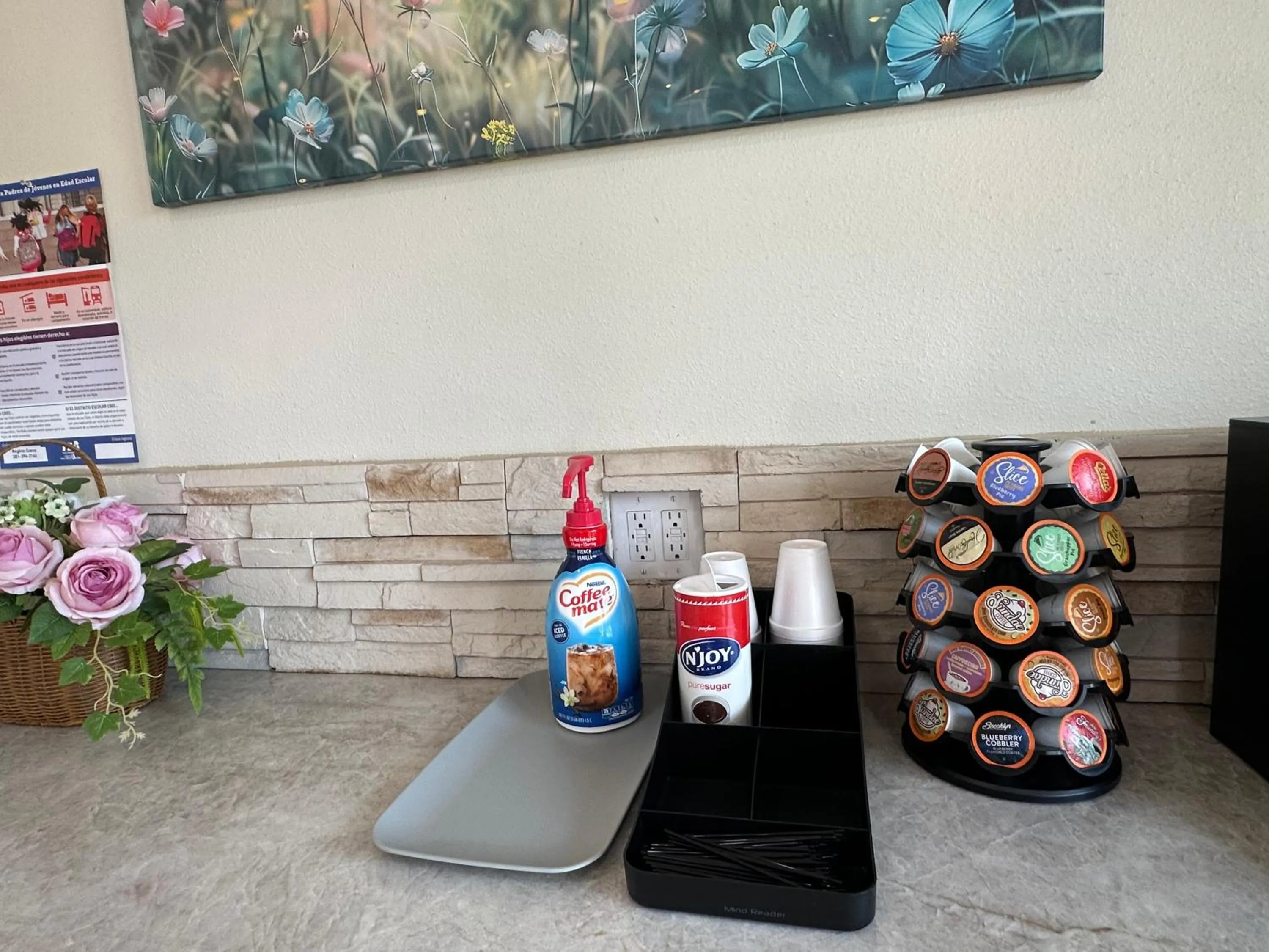 Scottish Inn and Suites