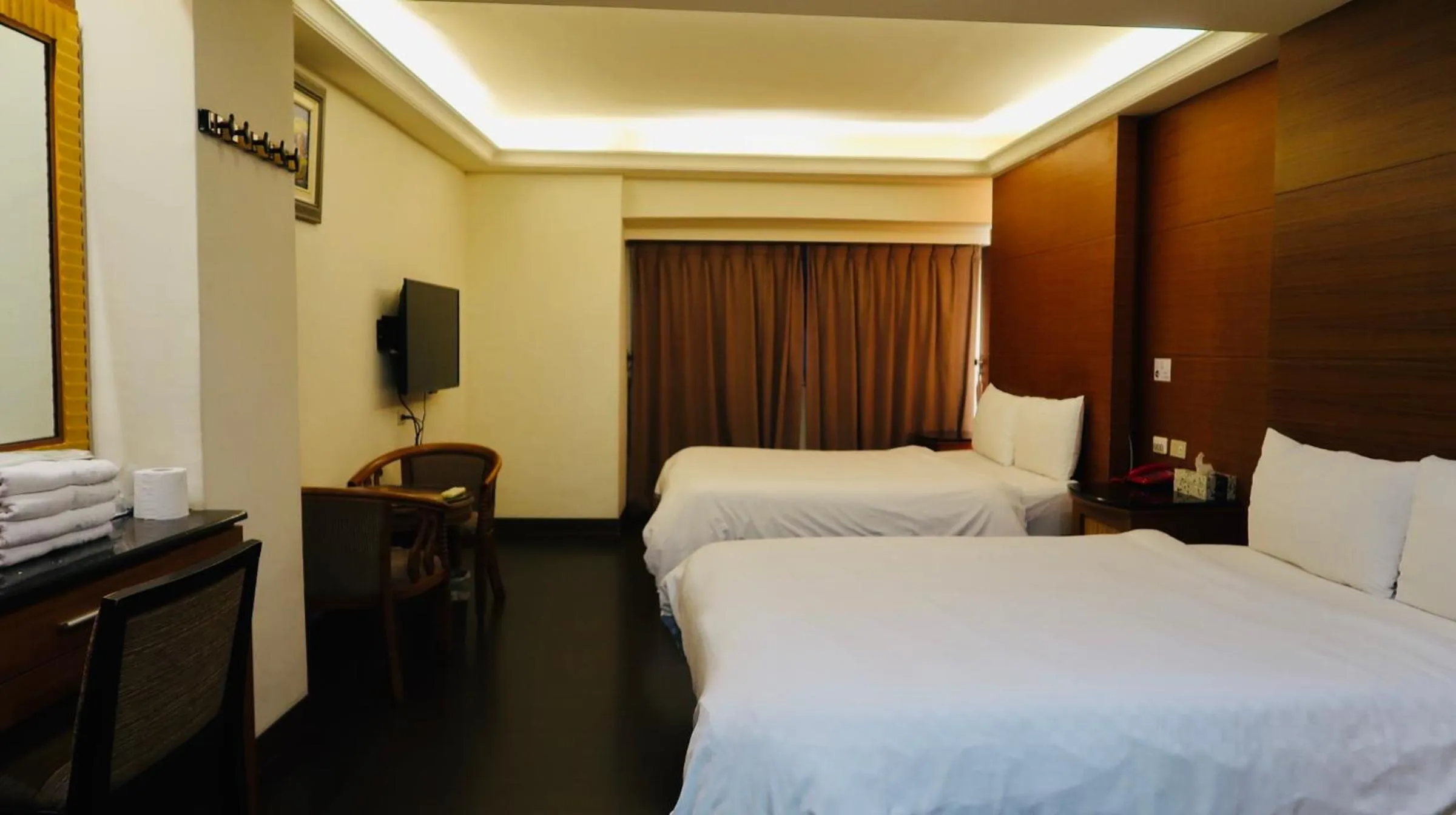 Bed in Hua Tai Hotel