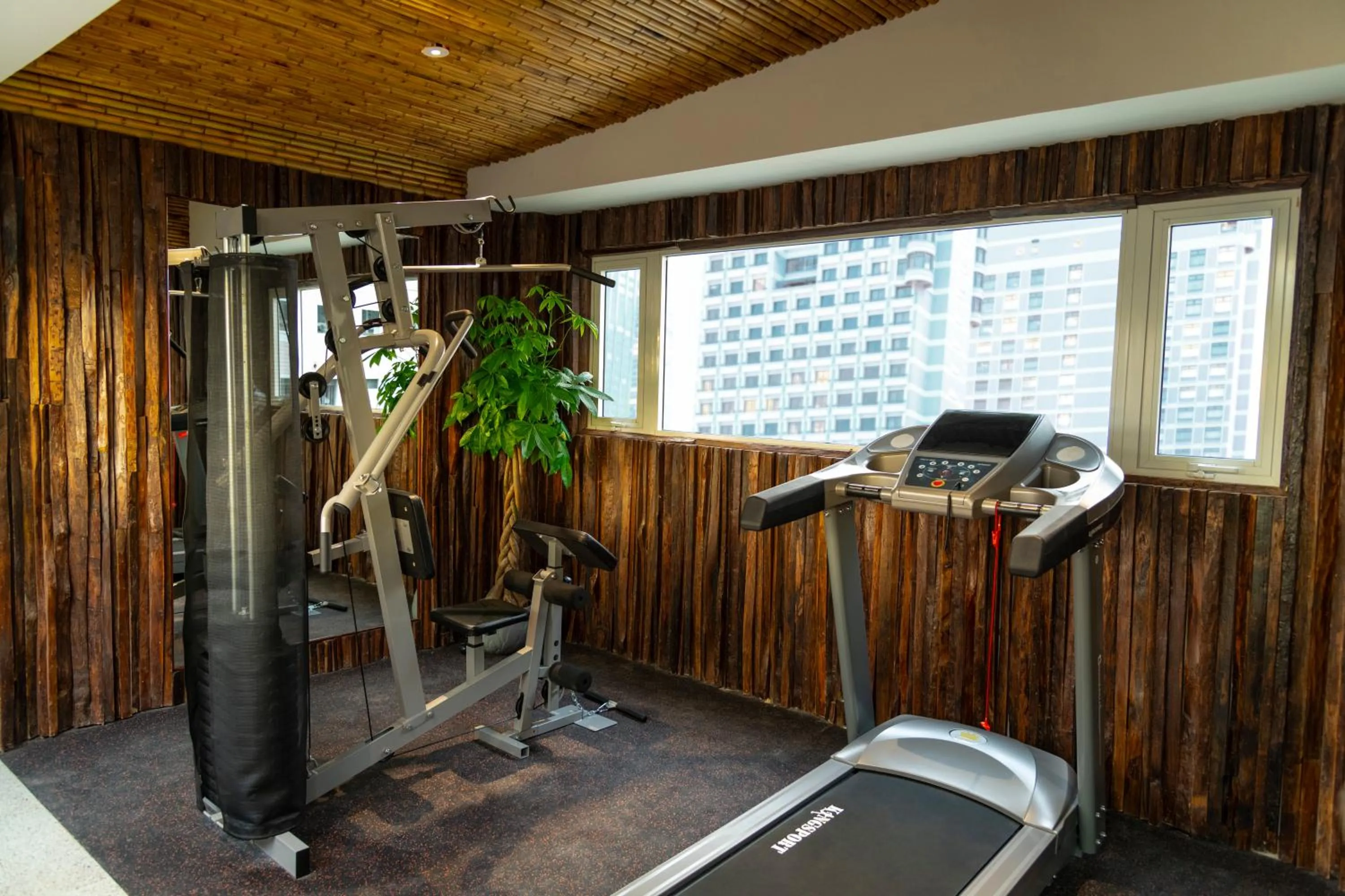 Fitness centre/facilities in Silverland Min Hotel