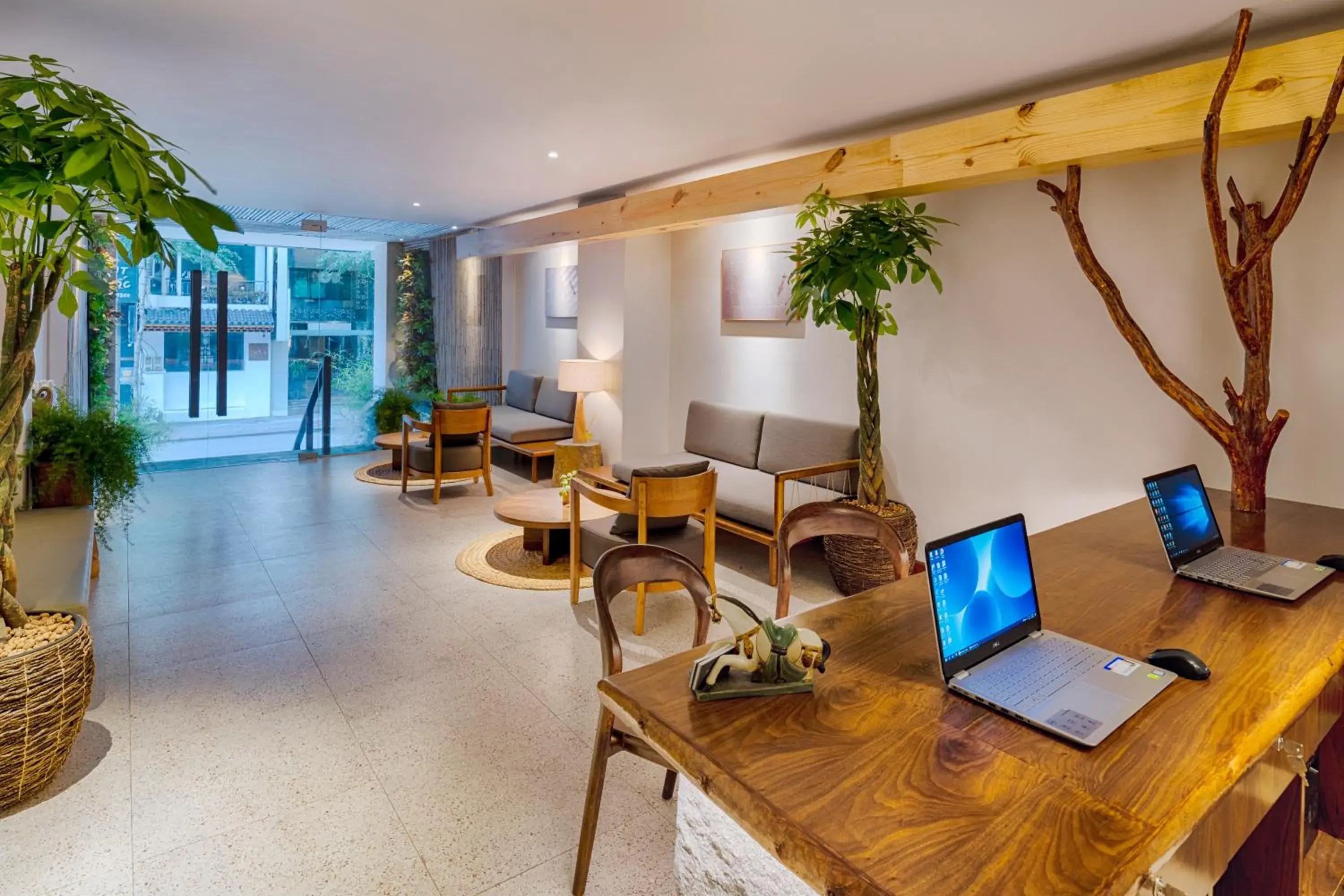 Lobby or reception in Silverland Min Hotel Lobby or reception in Silverland Min Hotel