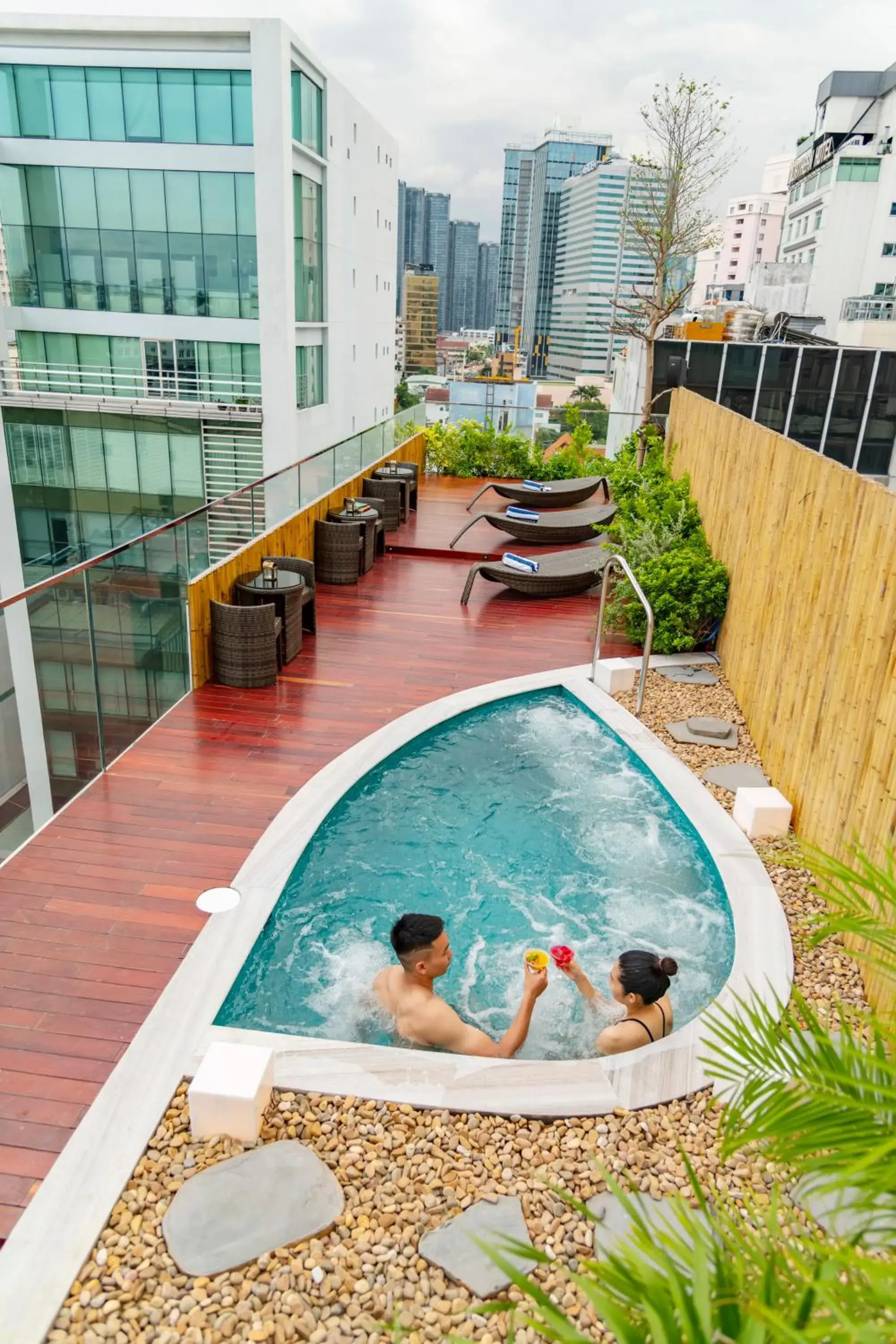 Pool view in Silverland Min Hotel Pool view in Silverland Min Hotel