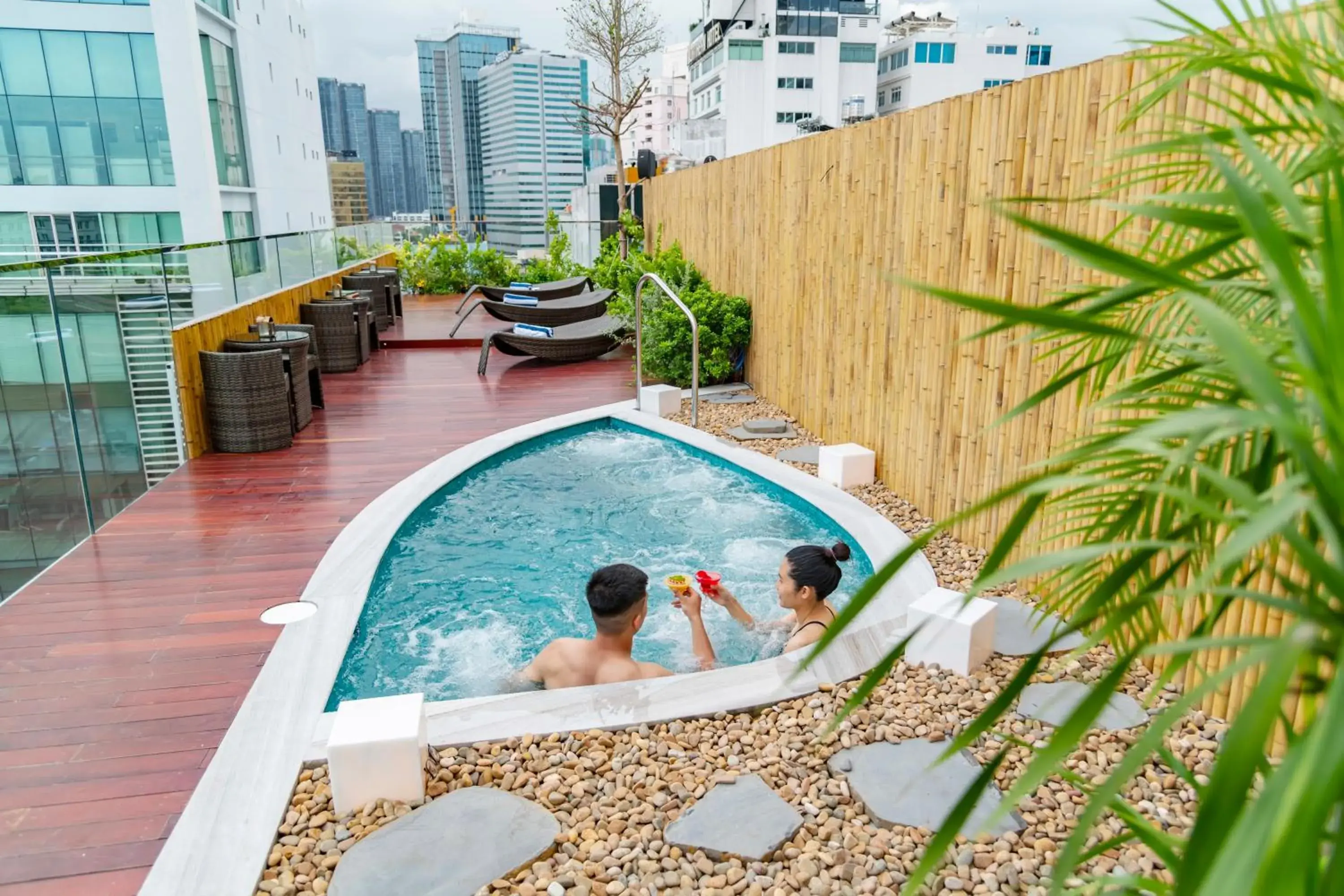 Pool view in Silverland Min Hotel Pool view in Silverland Min Hotel