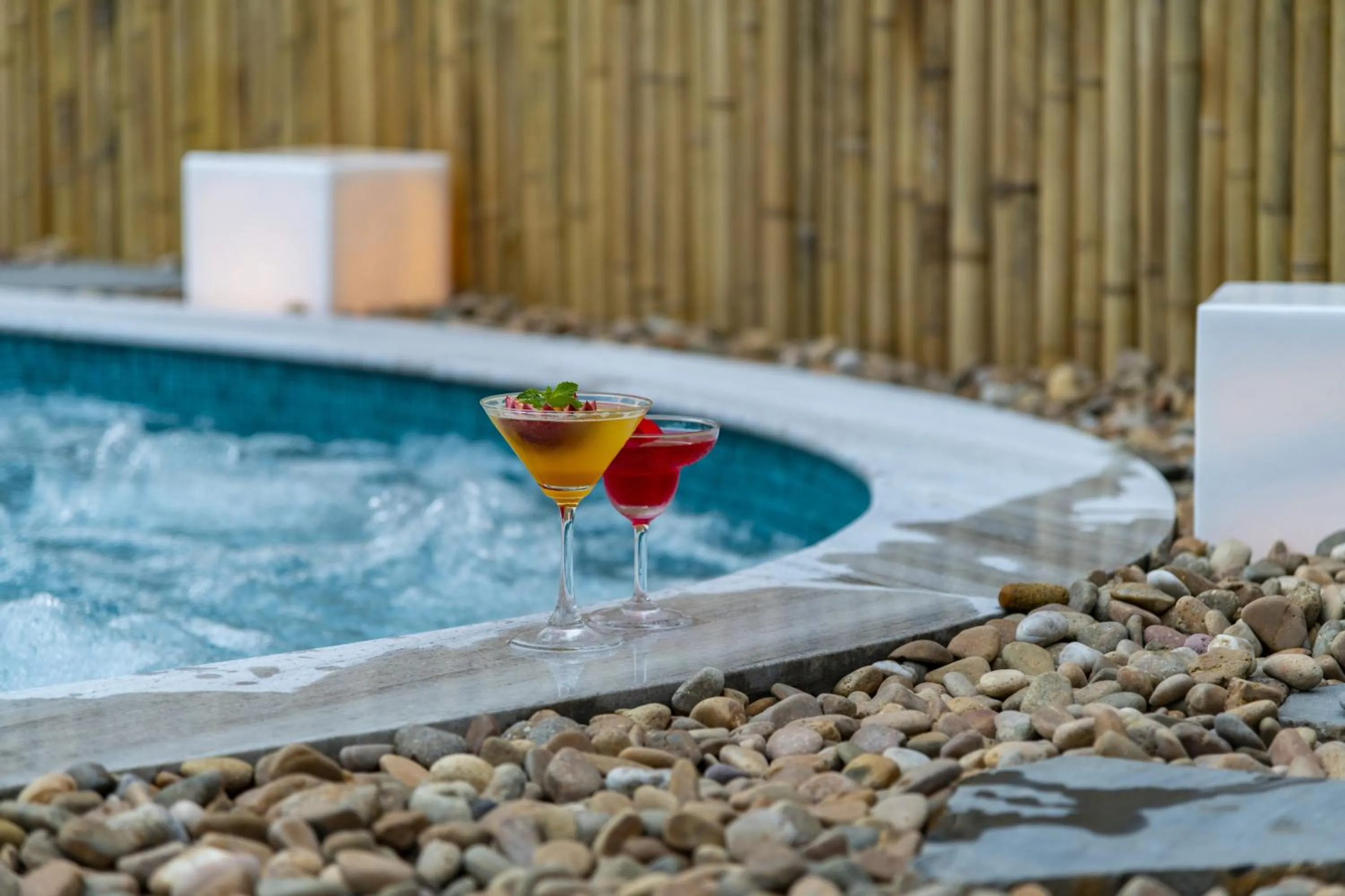 Drinks in Silverland Min Hotel